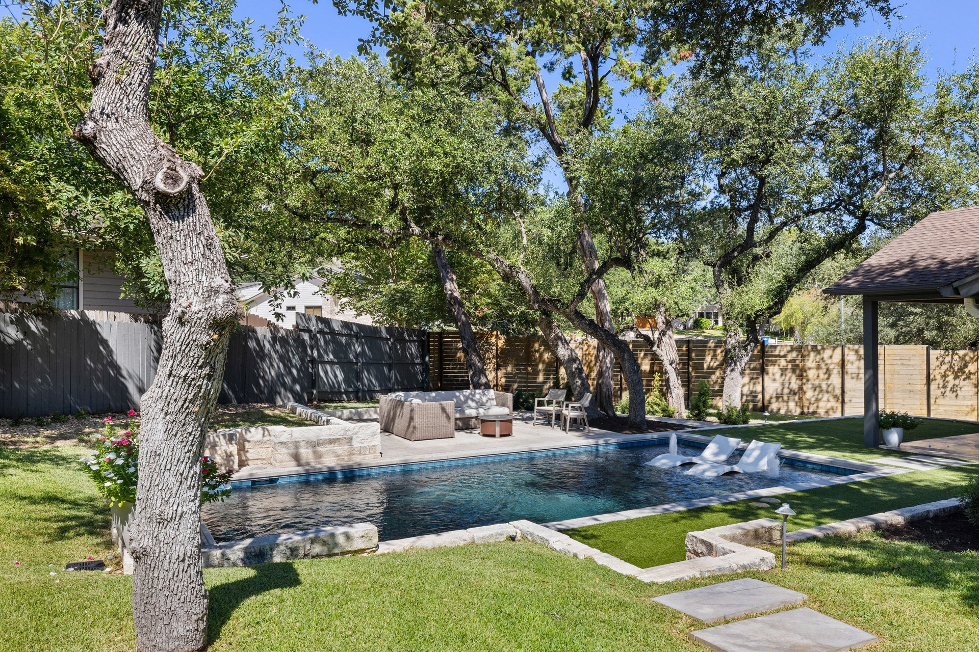 1500 Surrey Hill Drive
