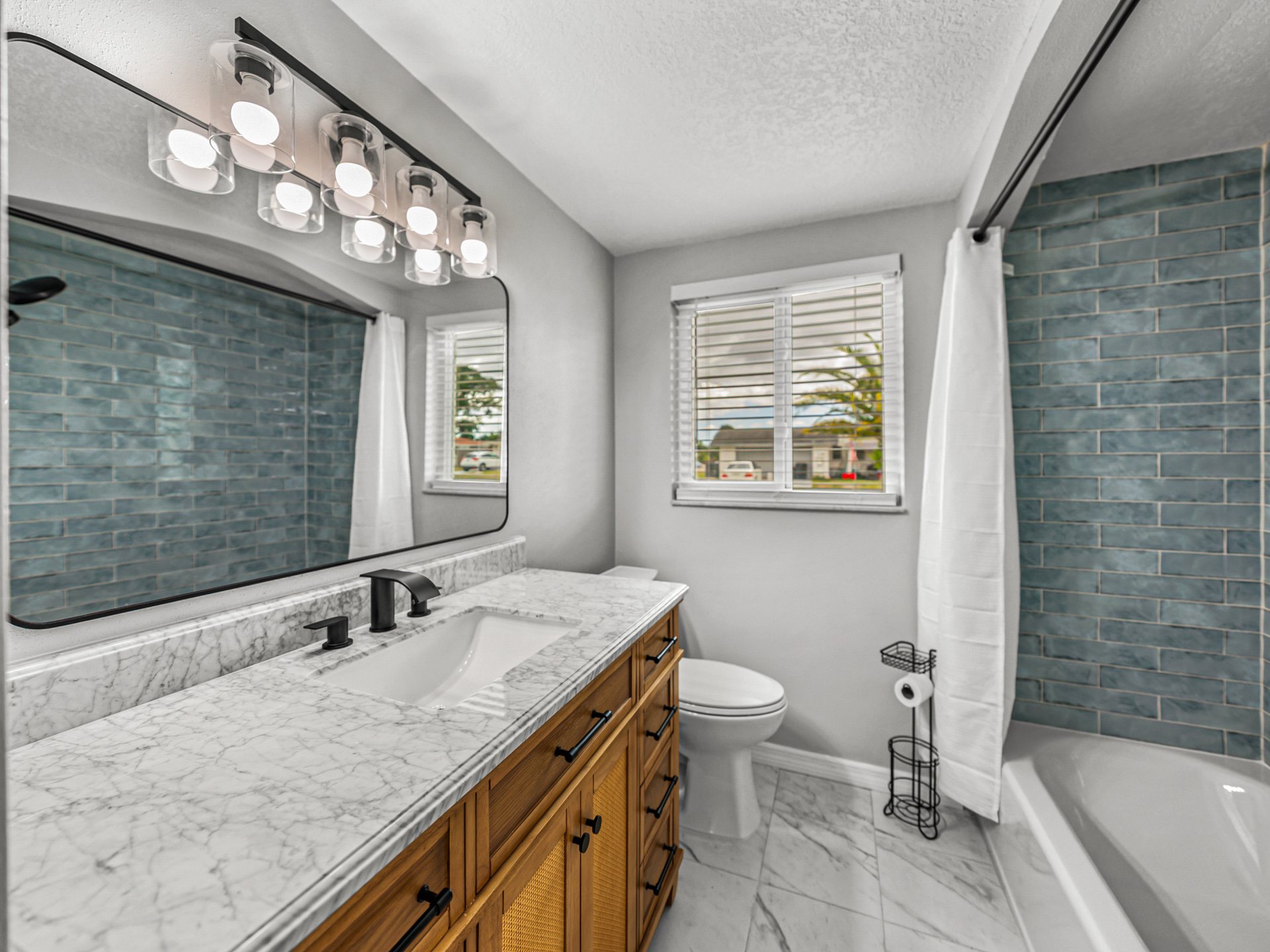 7824 LOTUS DR