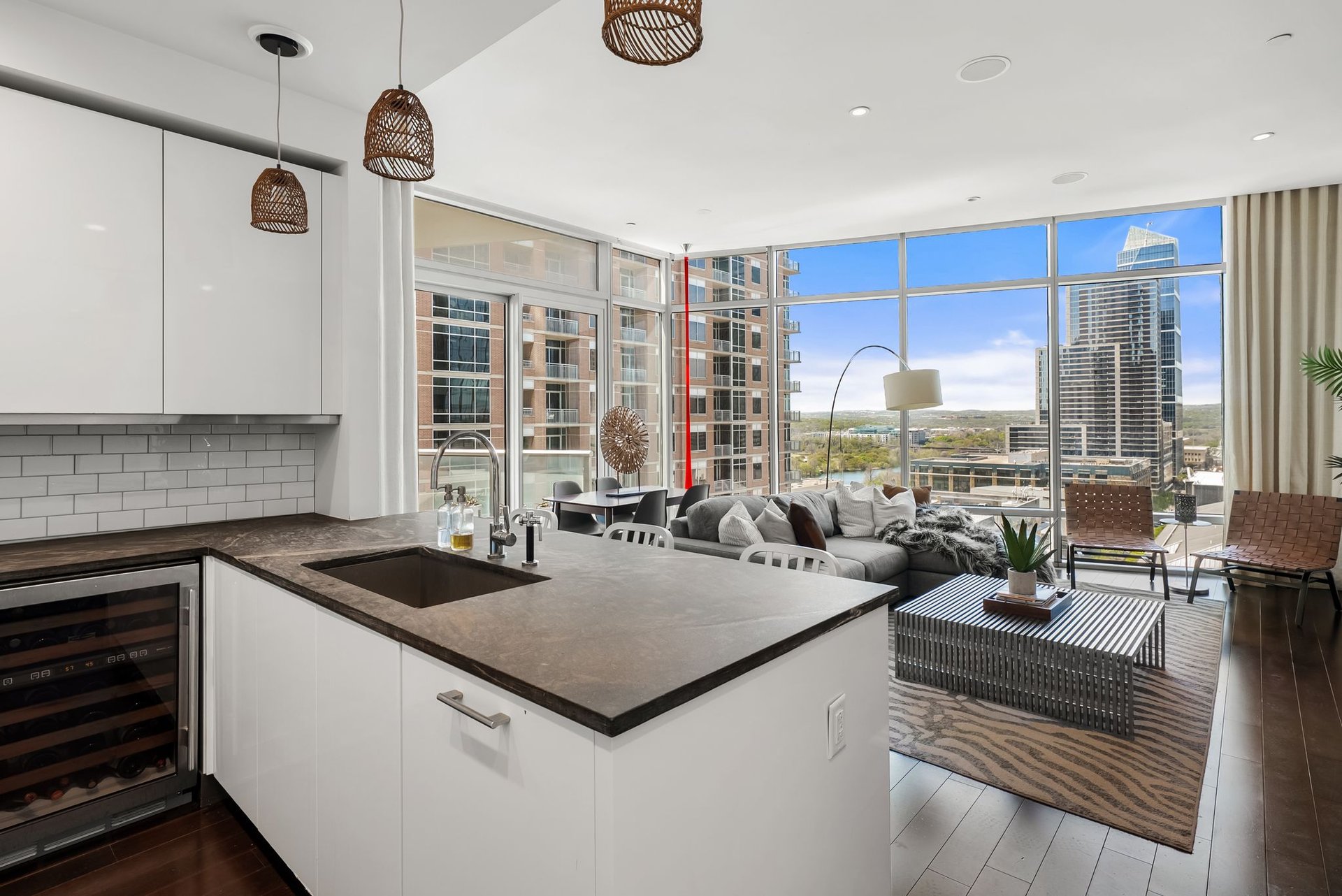 200 Congress Avenue #14C