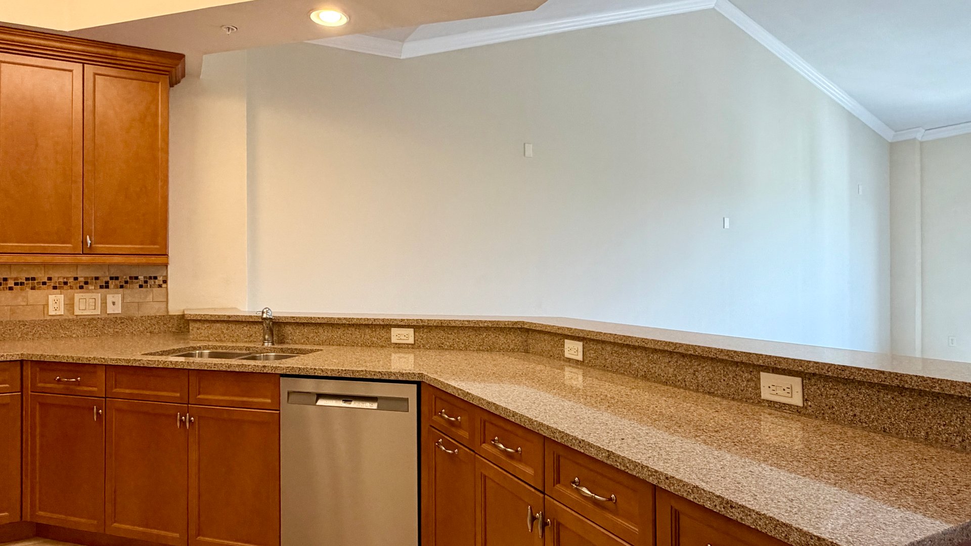 Top Floor Condo at Park West in downtown Winter Park