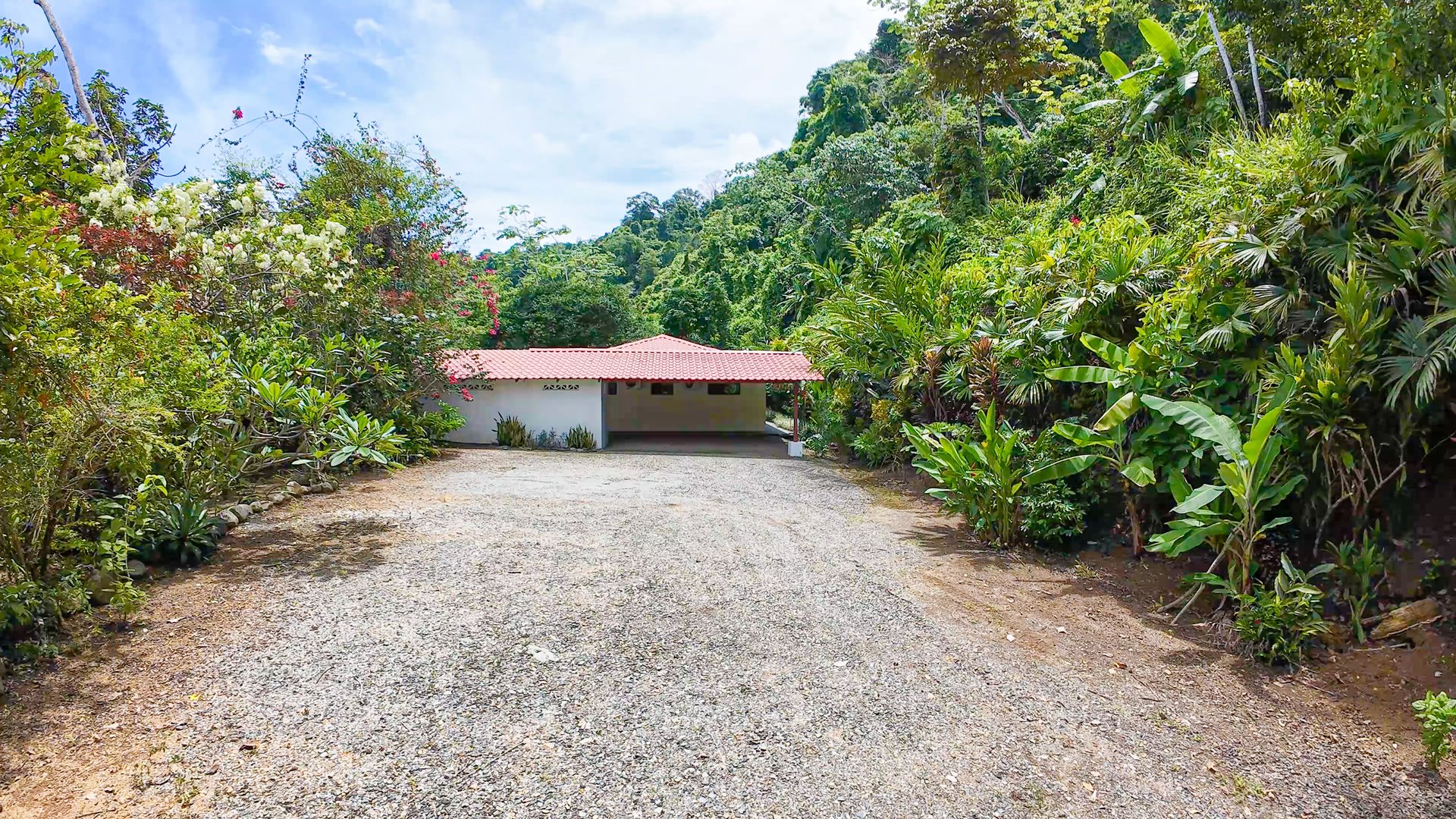 Private Rainforest Retreat Just Minutes from Dominical