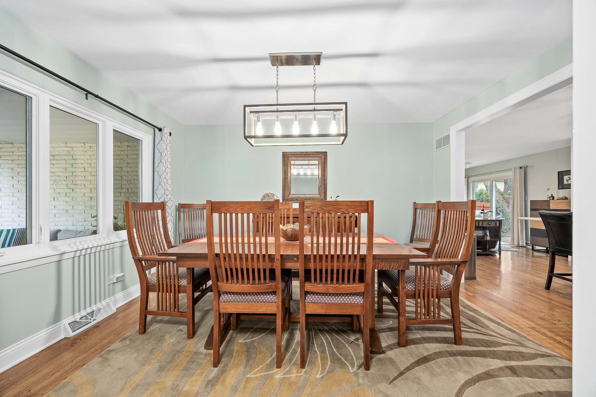 317 39th St, Downers Grove