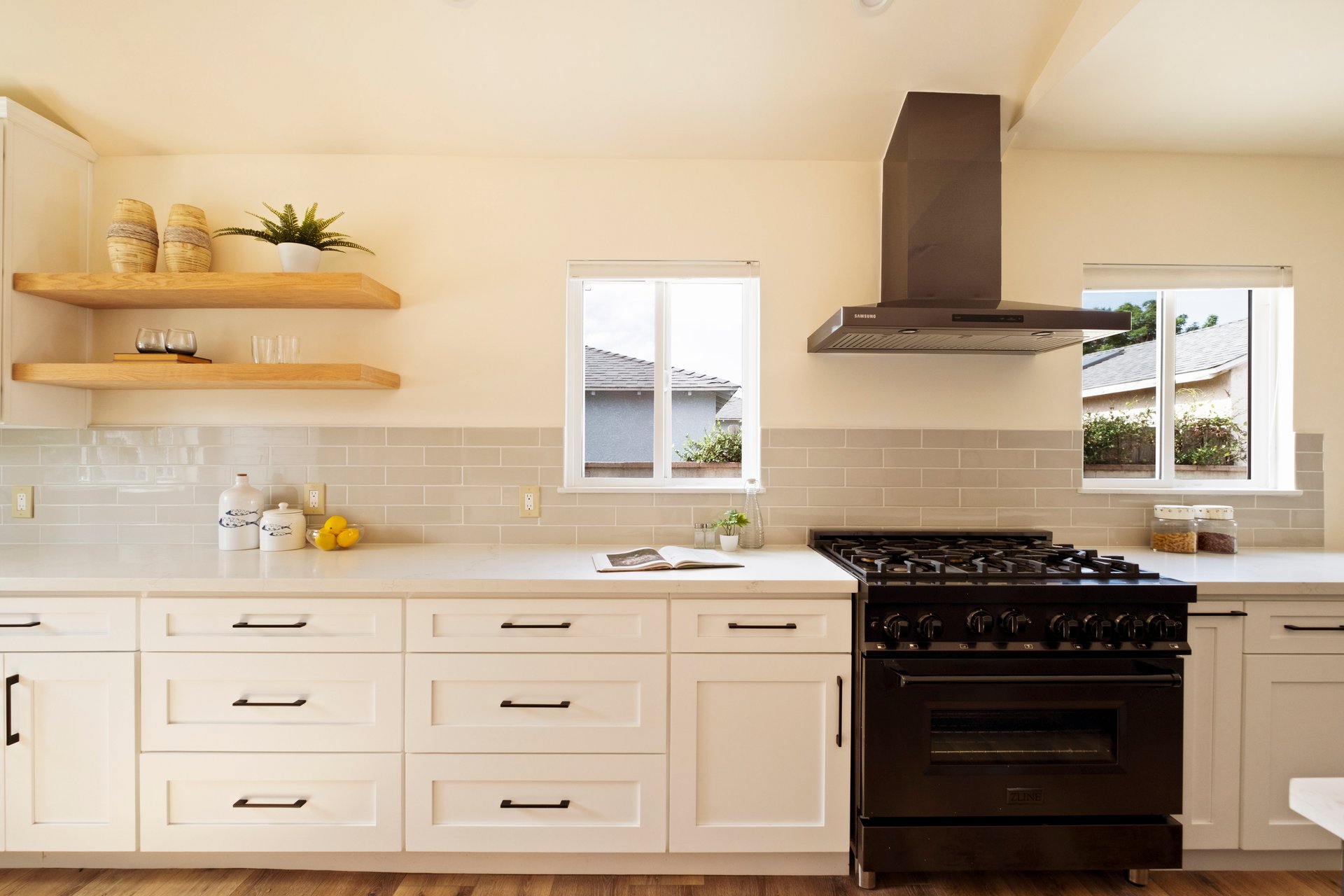 1031 Lake St, Venice 