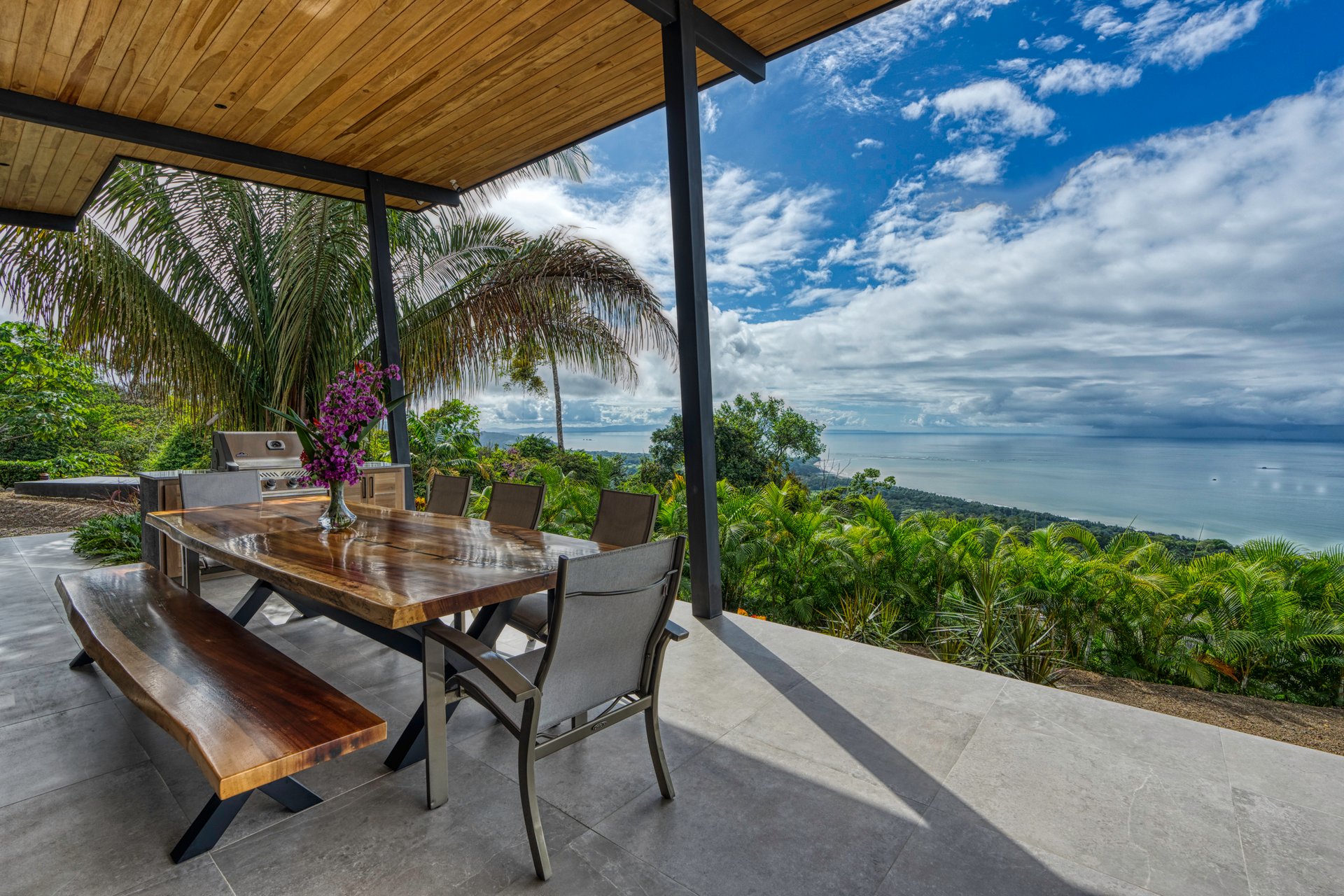 Hermosa Retreat Villa in the Heart of Costa Rica