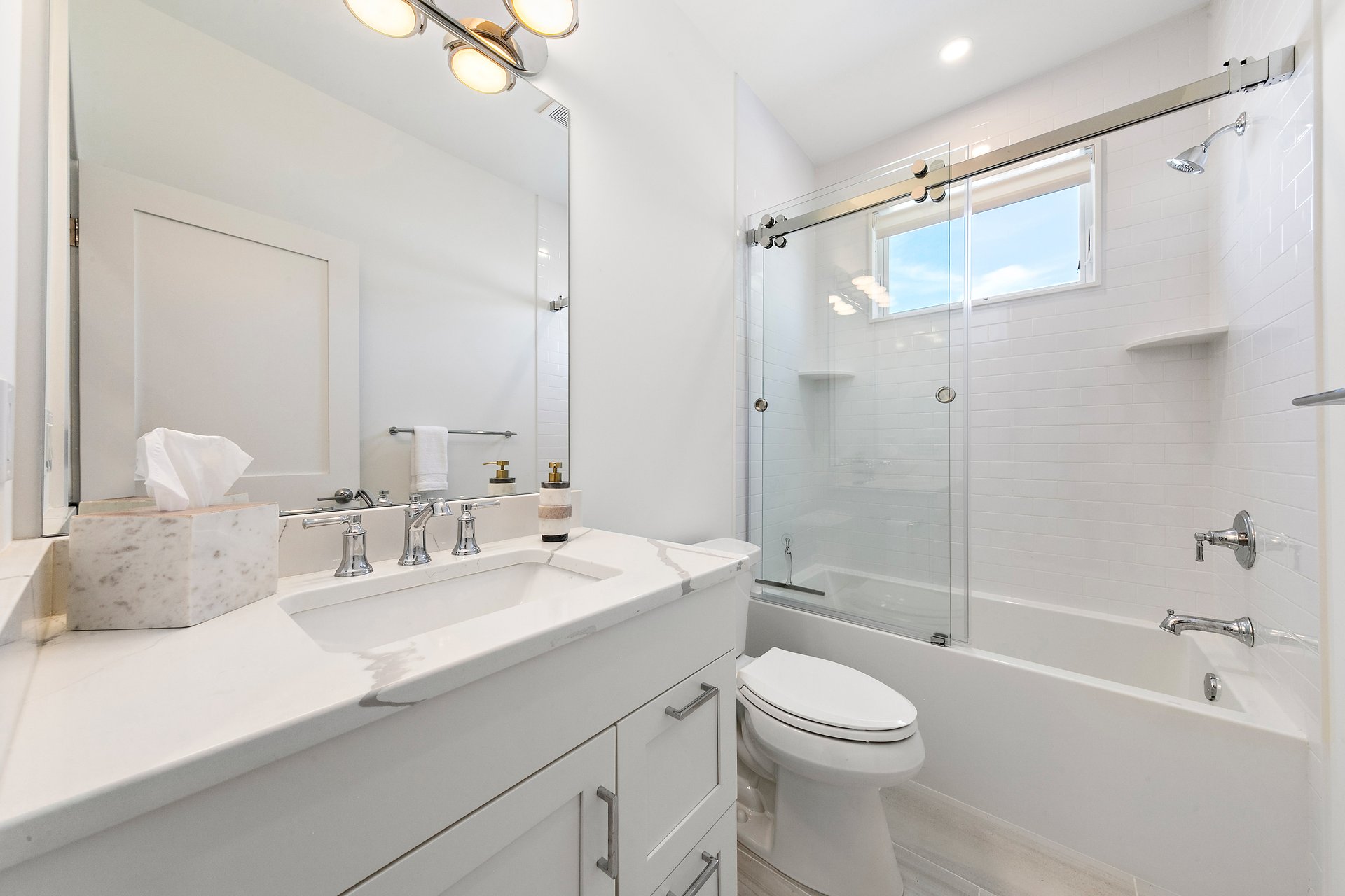 1110 S Beach Avenue, Beach Haven