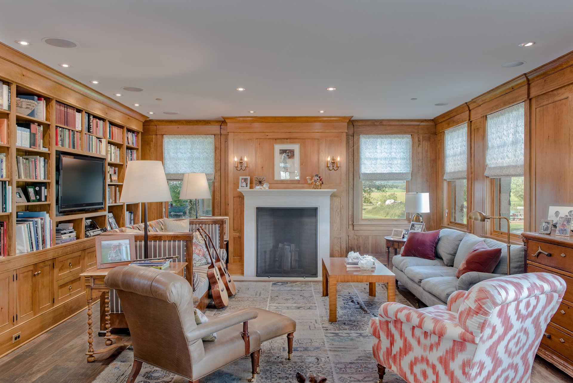 705 Kaufman Rd