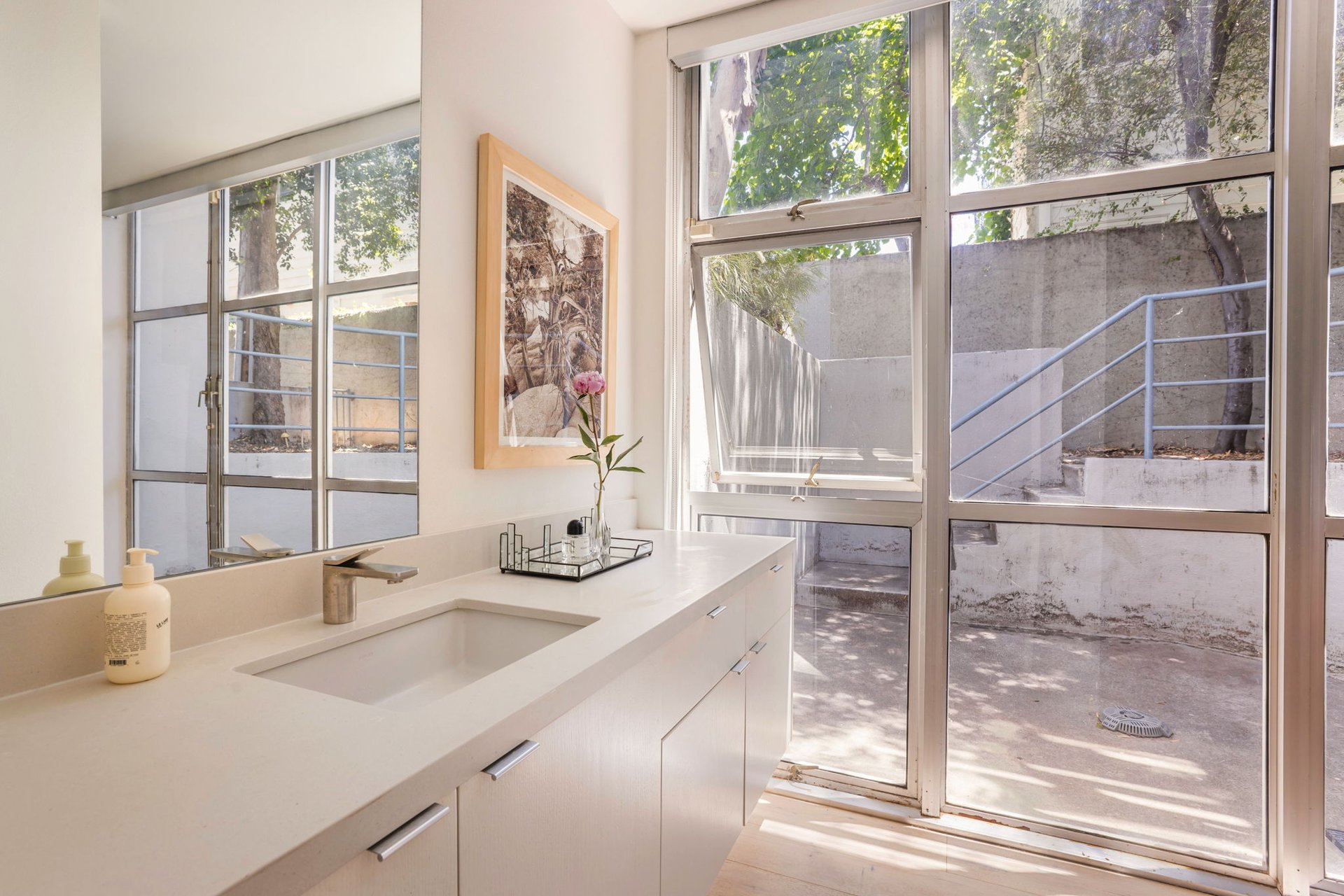 2433 28th St Unit: B, Santa Monica 