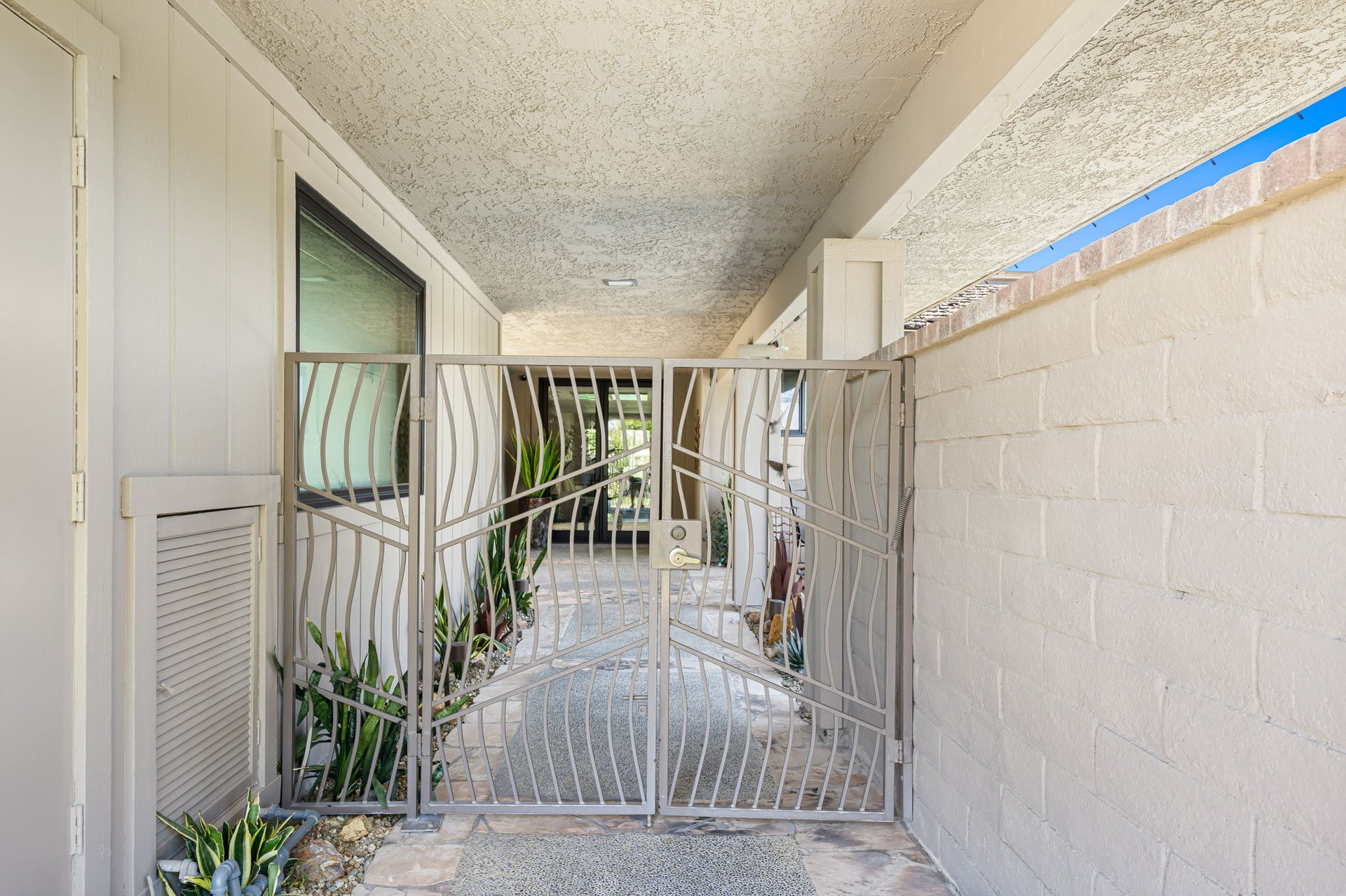 4 Saint Marys Court