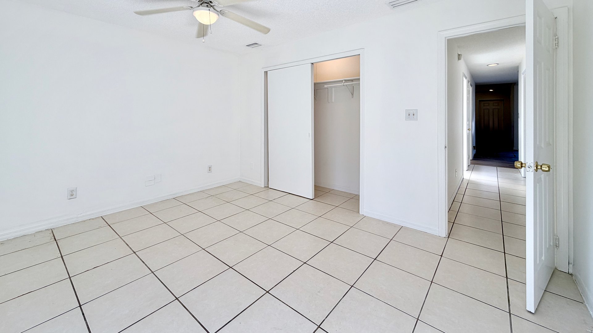 Longwood Three-Bedroom, Two-Bathroom Duplex for Lease on Lake Wayman