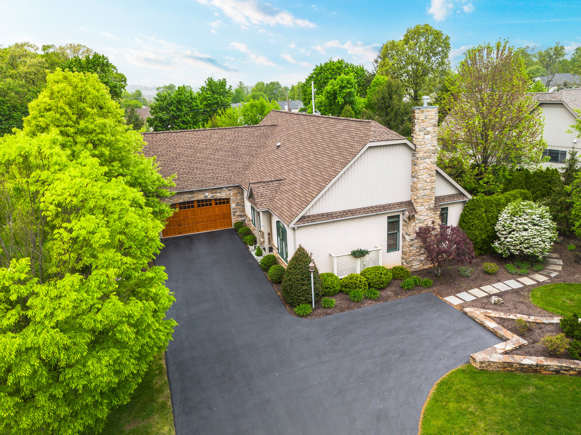 5799 Sabrina Circle