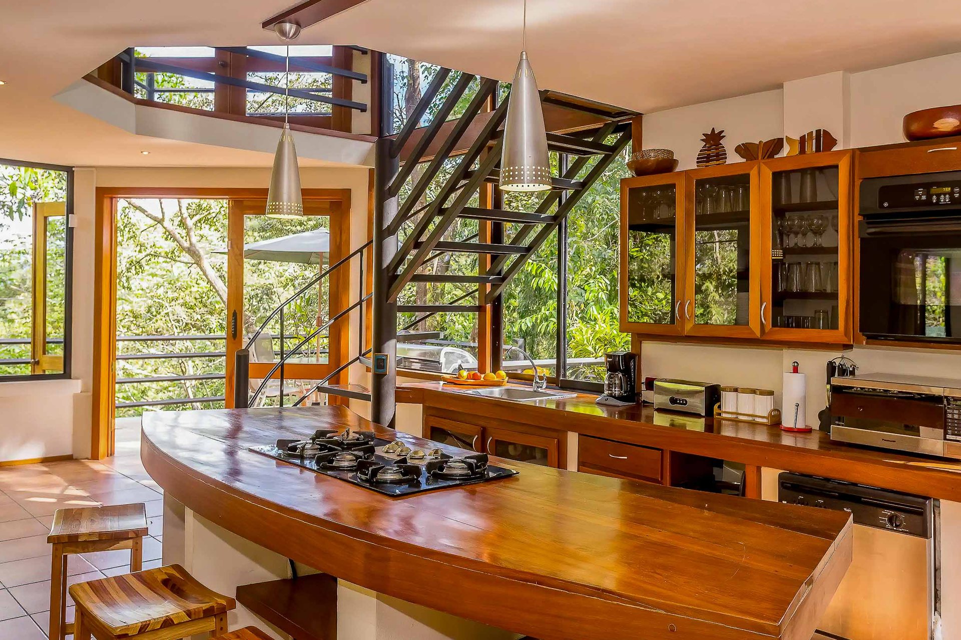 Casa de Luz, Manuel Antonio 3 bedroom/5 bath, Vacation rental income