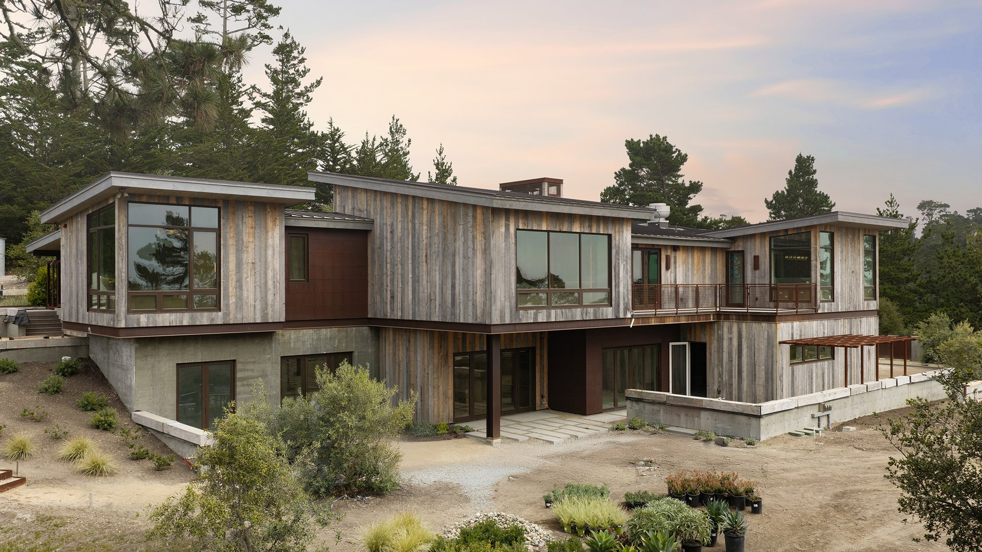 493 Aguajito Rd