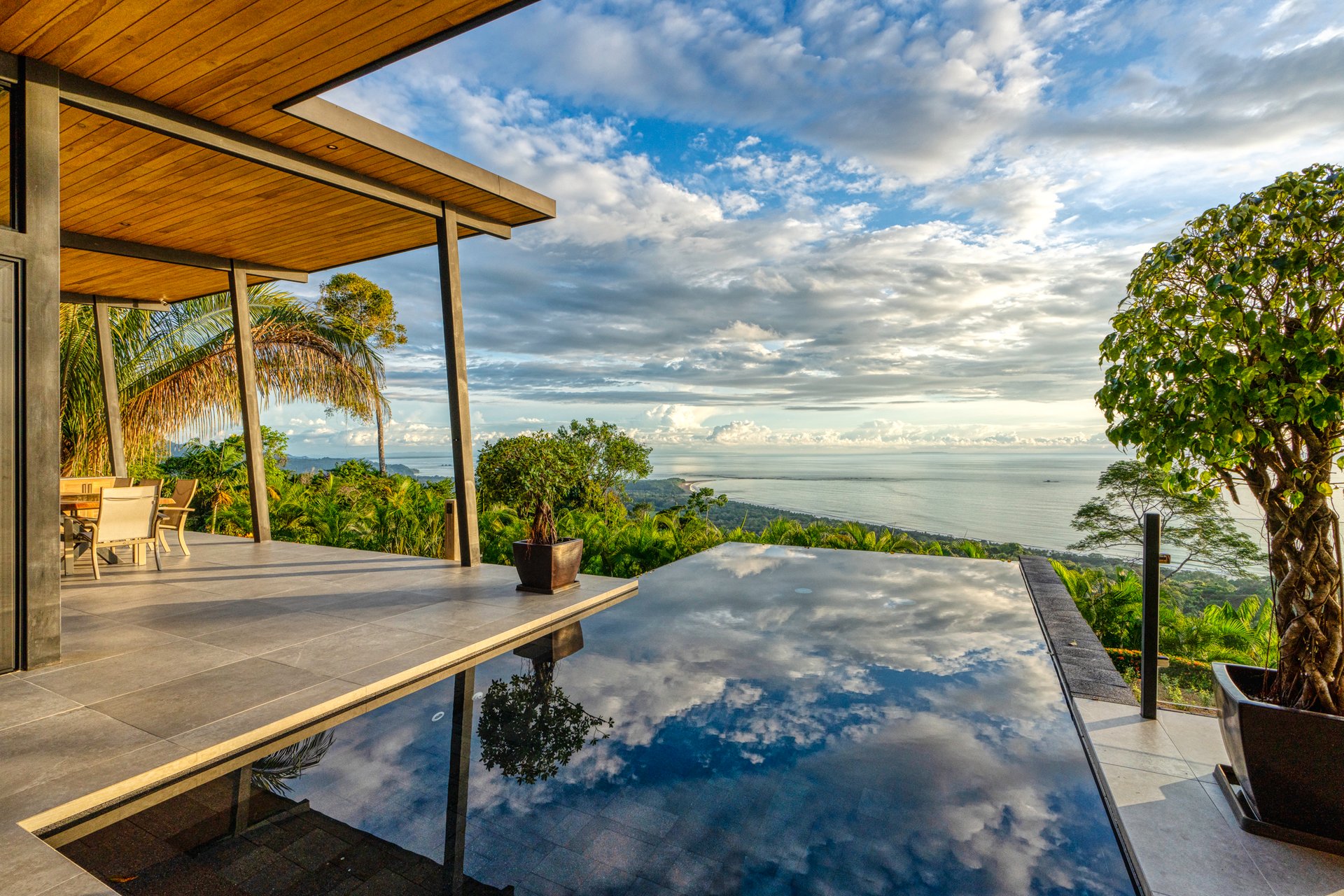 Hermosa Retreat Villa in the Heart of Costa Rica