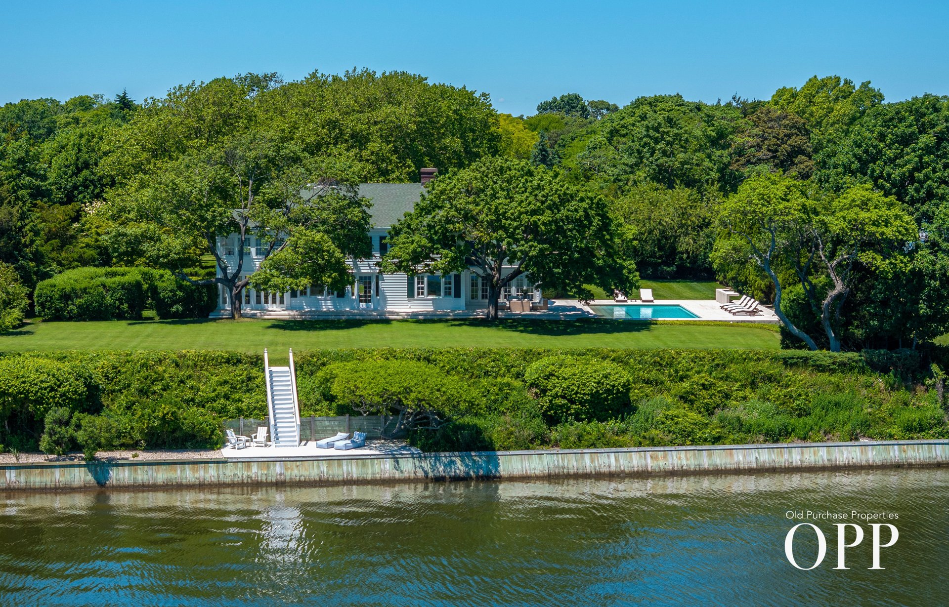 Porta Bella: An Iconic Presence on Bellport Bay