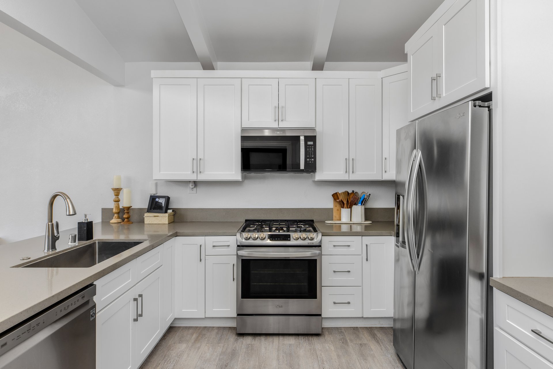 2254 The Terrace - Brentwood, Los Angeles