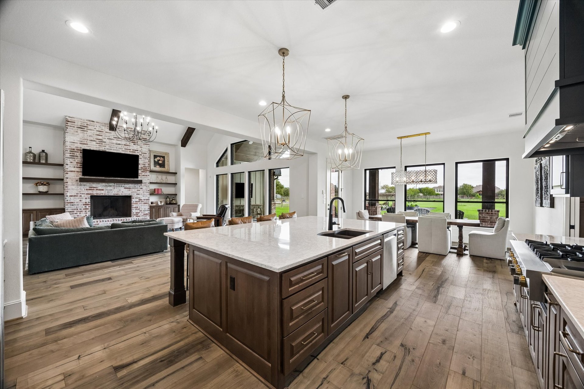 301 W. Viejo Dr