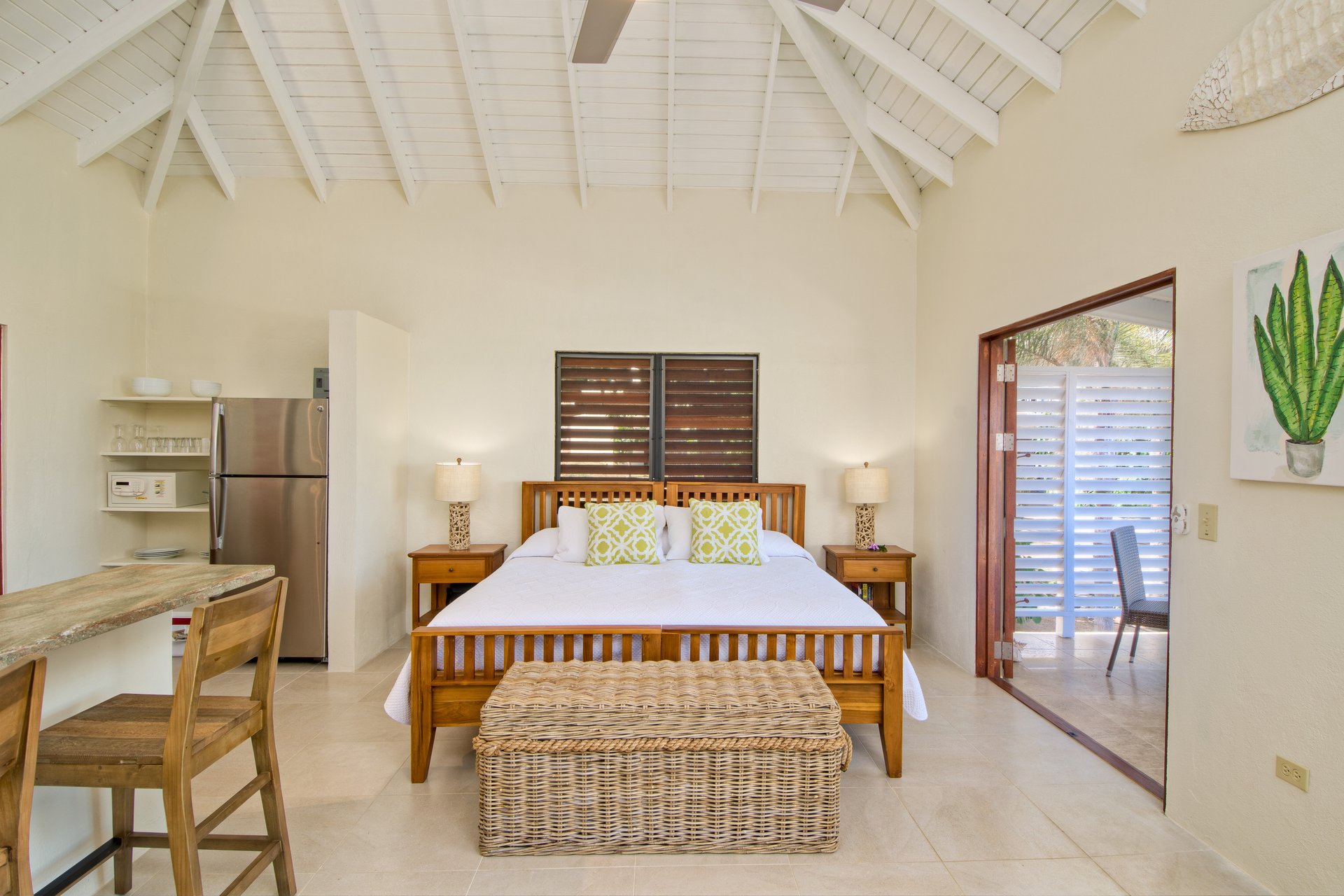 La Cachette Villa and Guest House