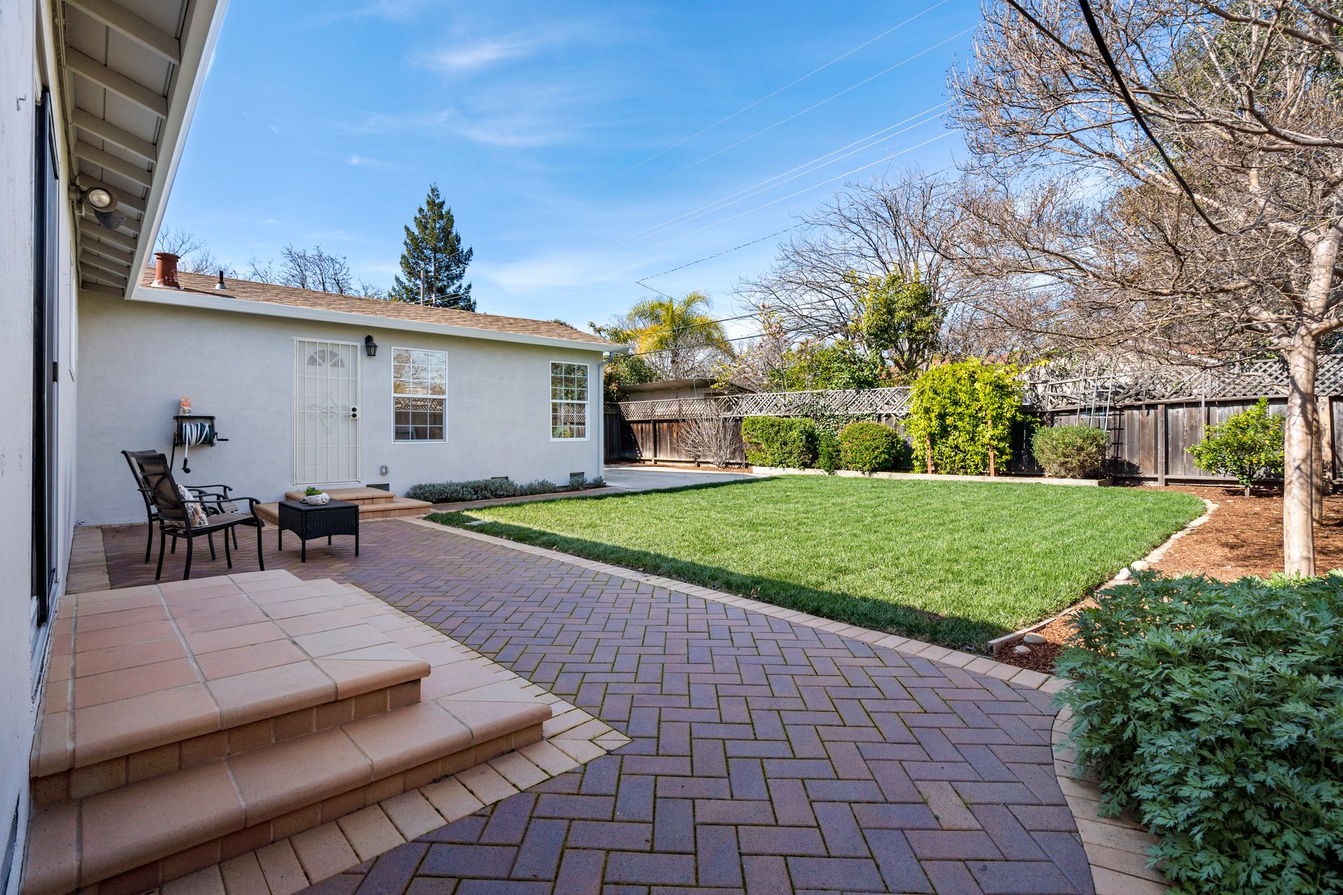 4575 Grimsby Drive