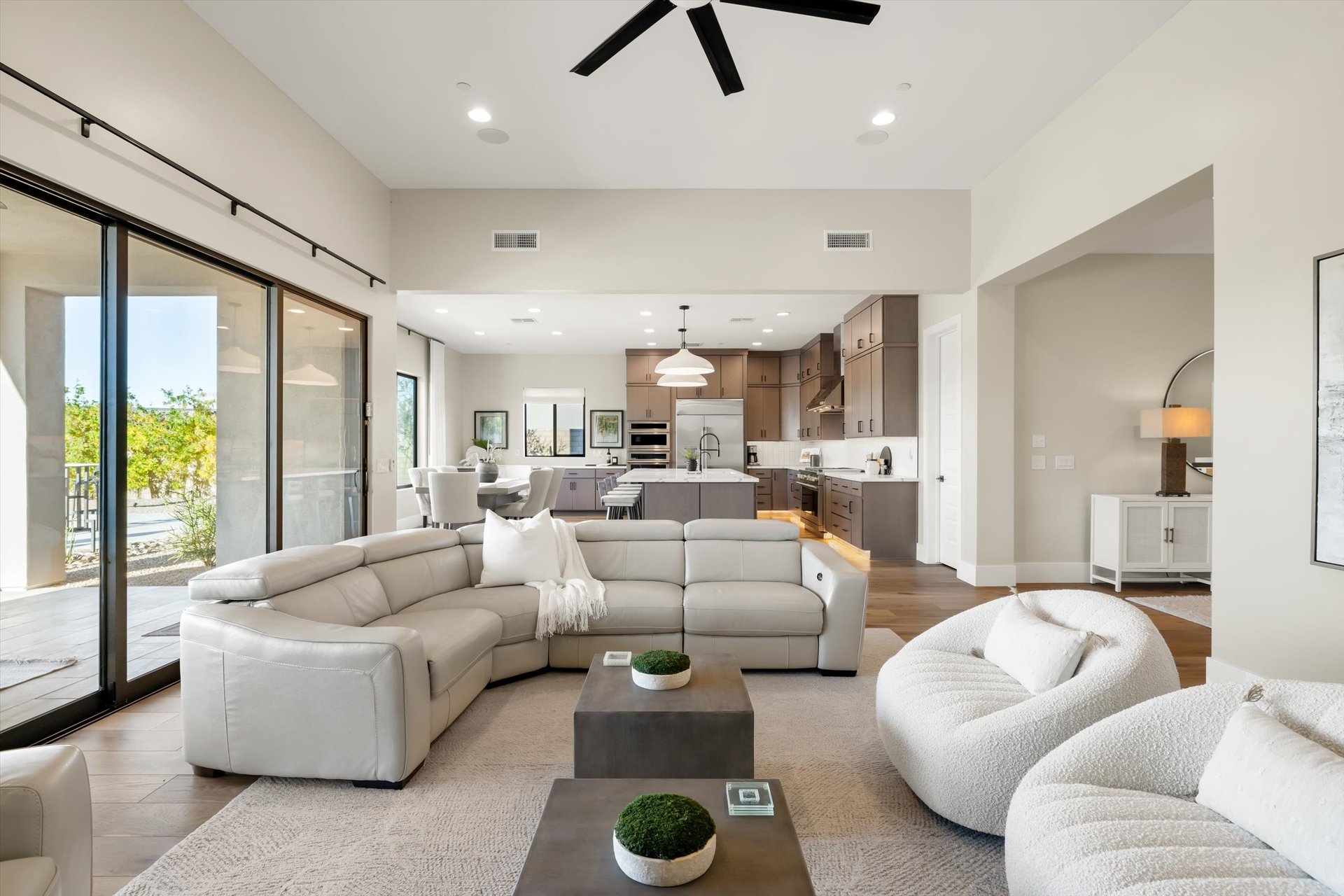 13114 E JUAN TABO Road