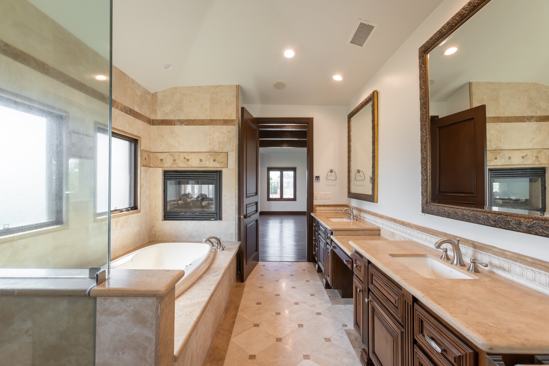 120 S Almont Dr, Beverly Hills