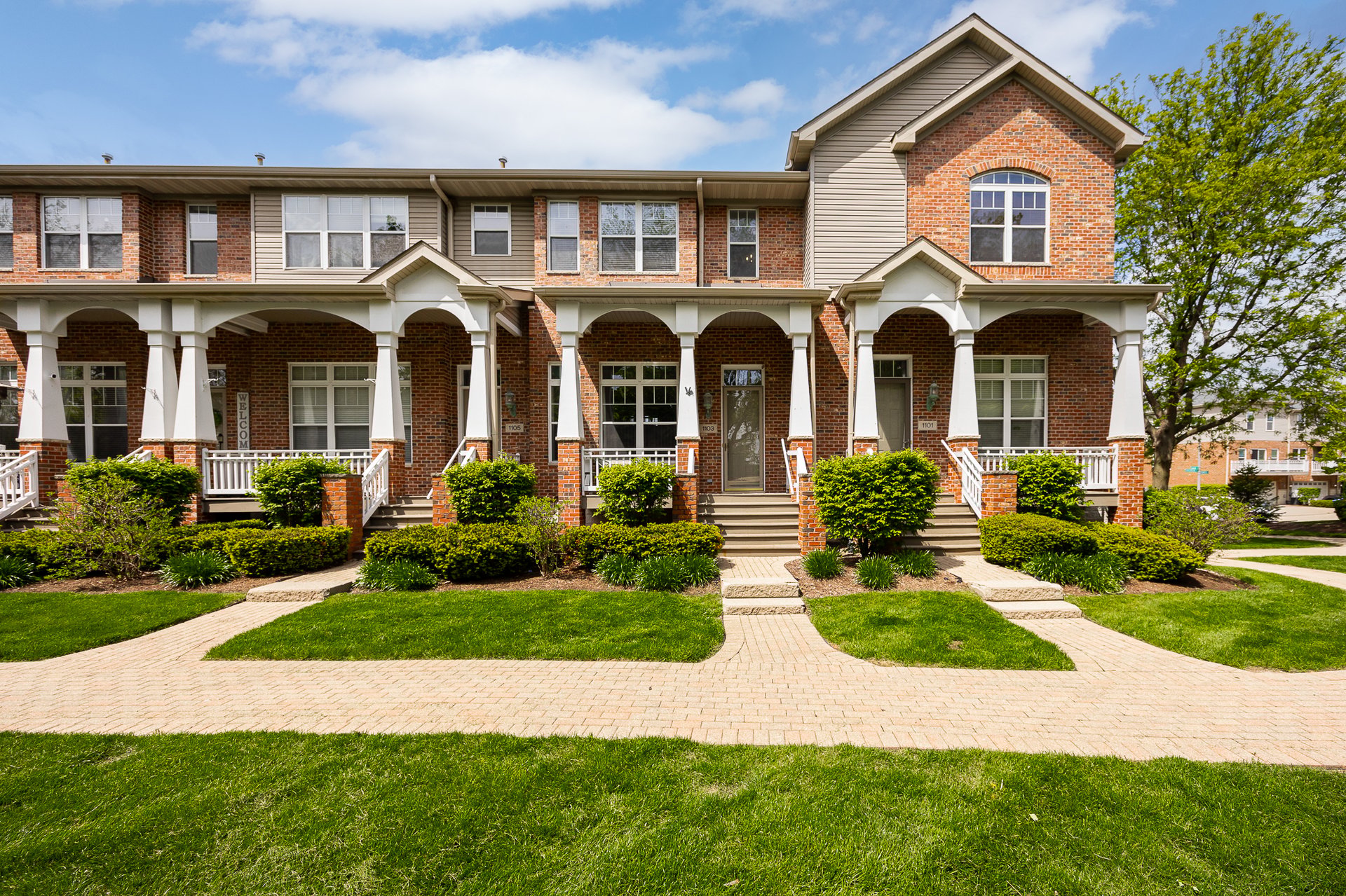 1103 Longwood Dr