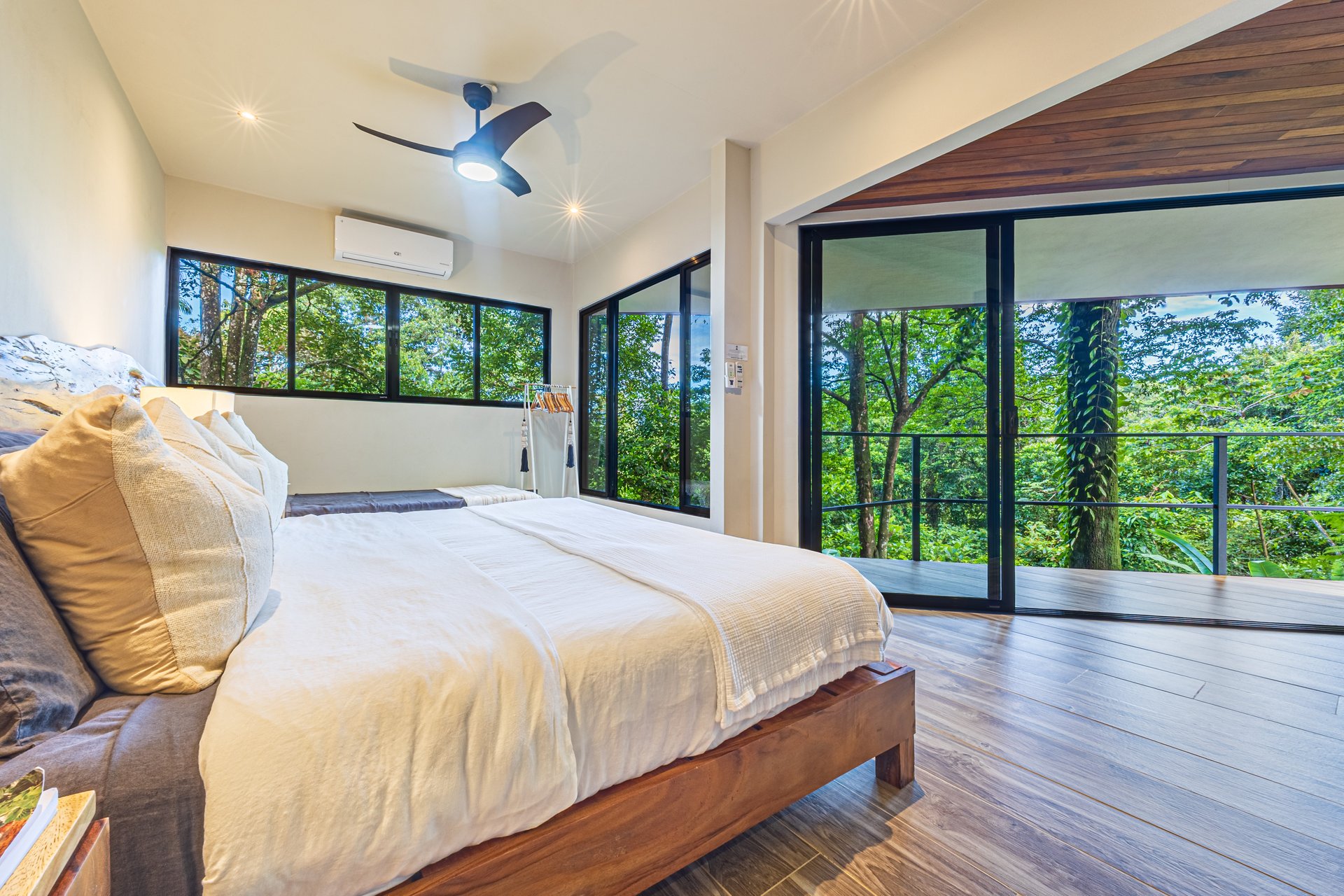 La Sombra Villas, Where Nature Meets Comfort in Tinamates!