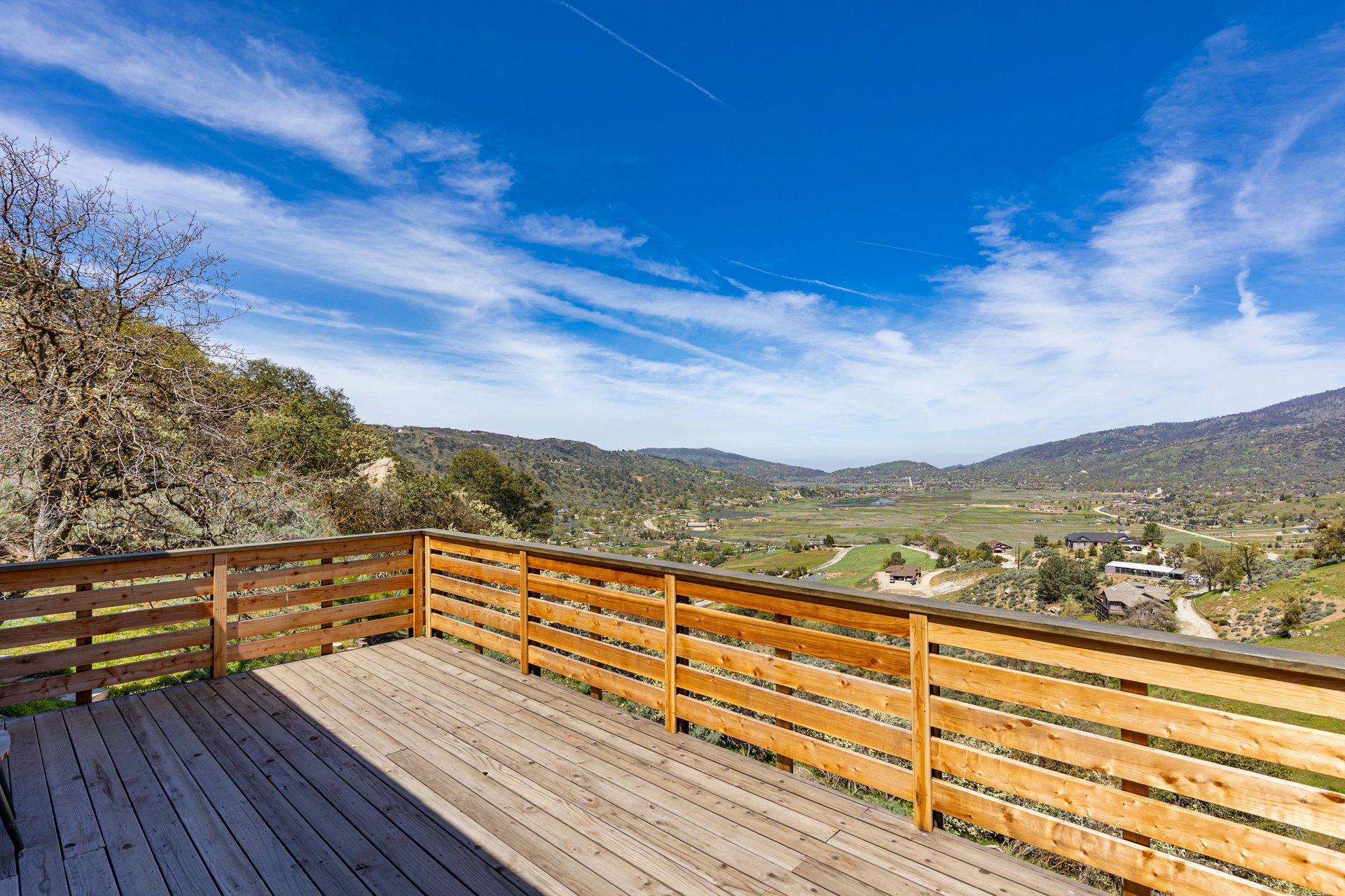 26501 Skyline Dr, Tehachapi, CA 93561 | Craftsman Home for Sale in Bear Valley Springs