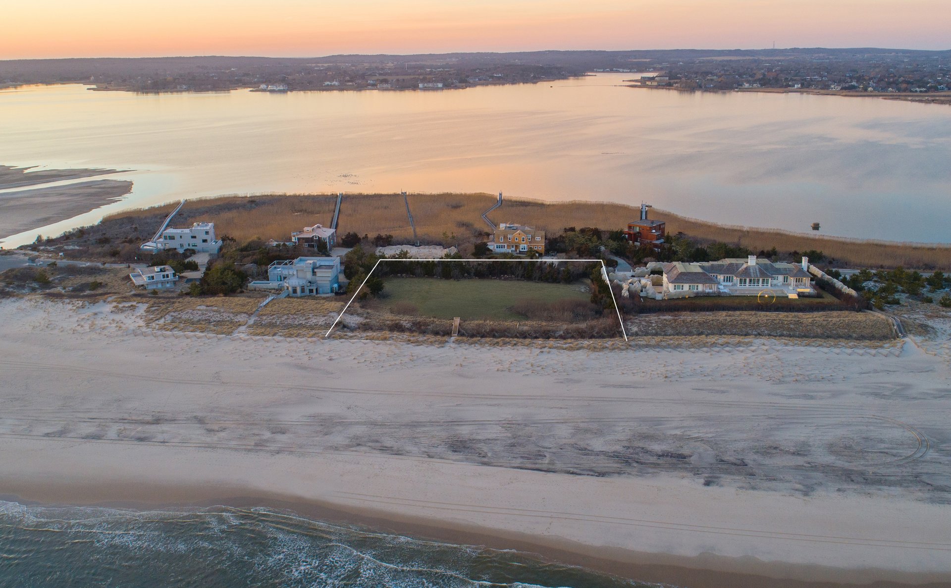 381 Dune Road