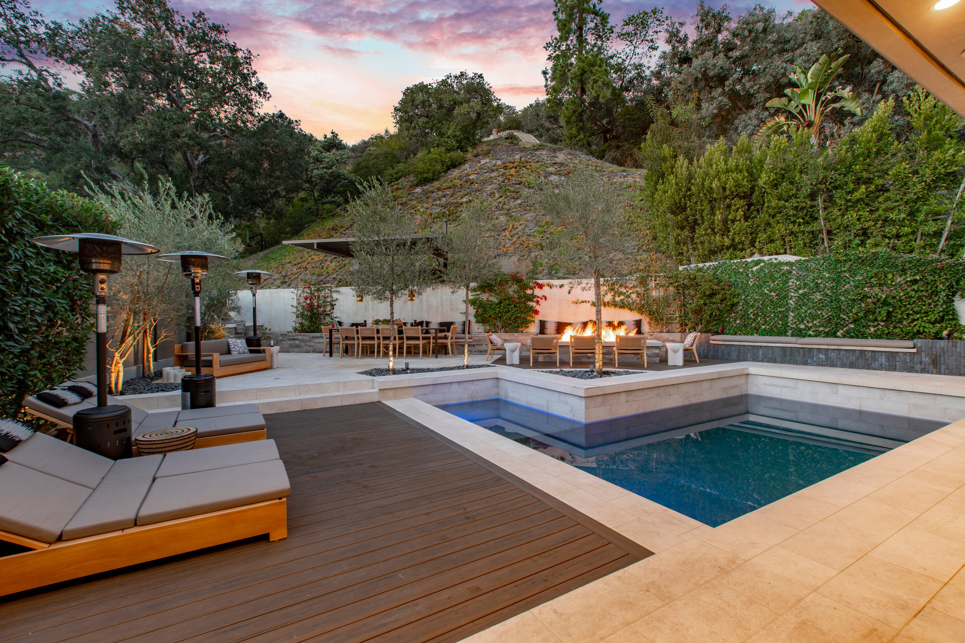 8145 Willow Glen Rd