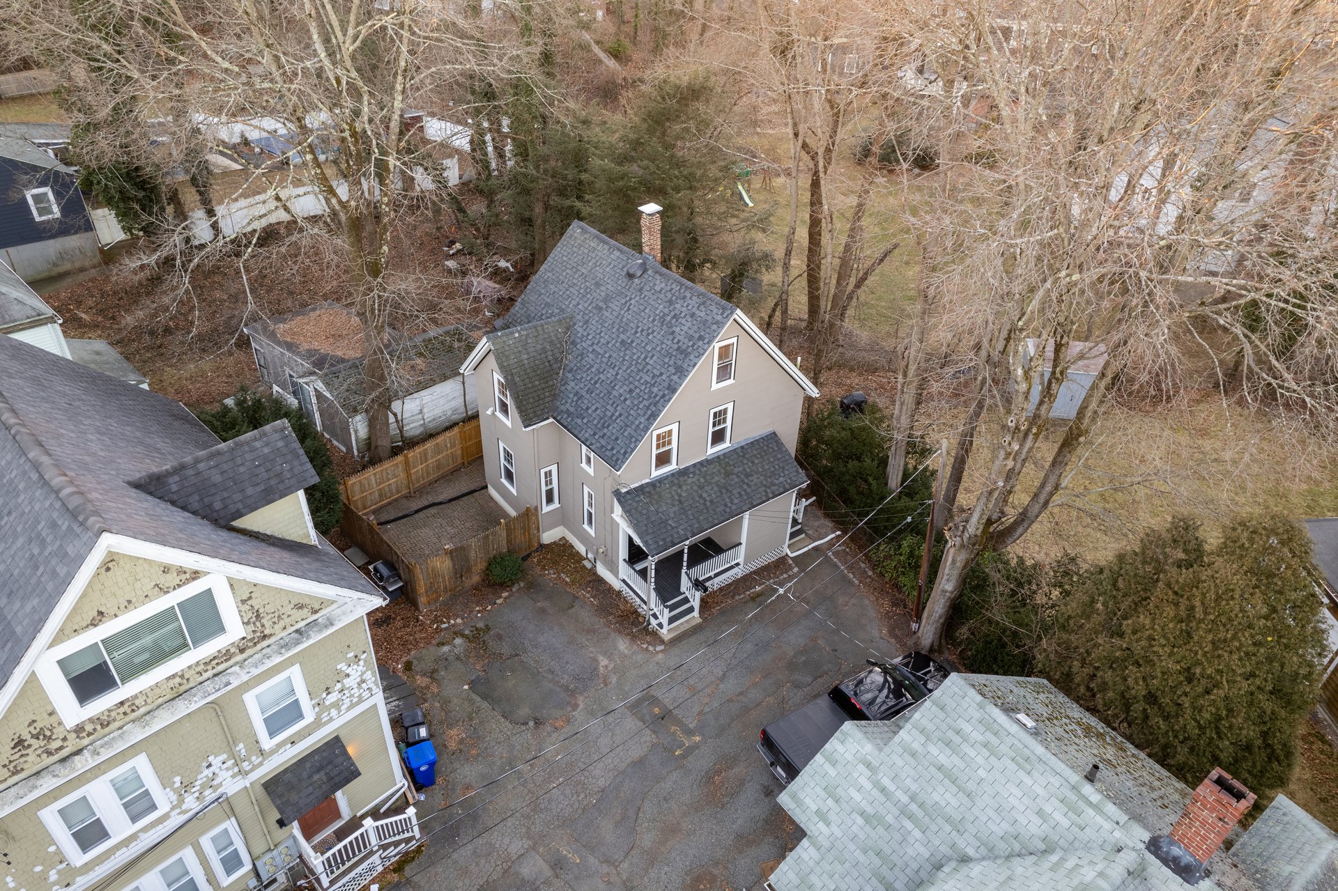 21A School St
