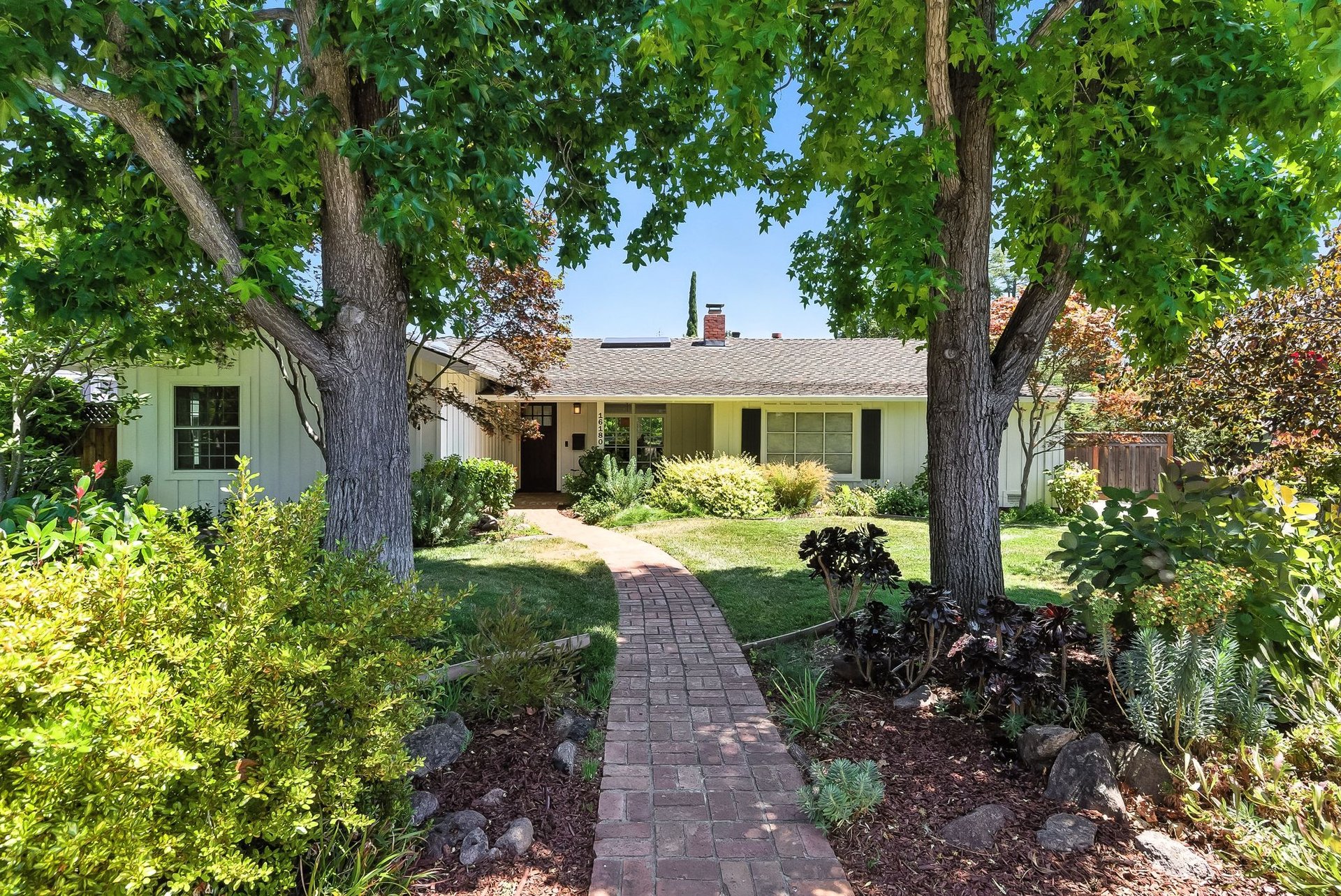 16180 Jasmine Way