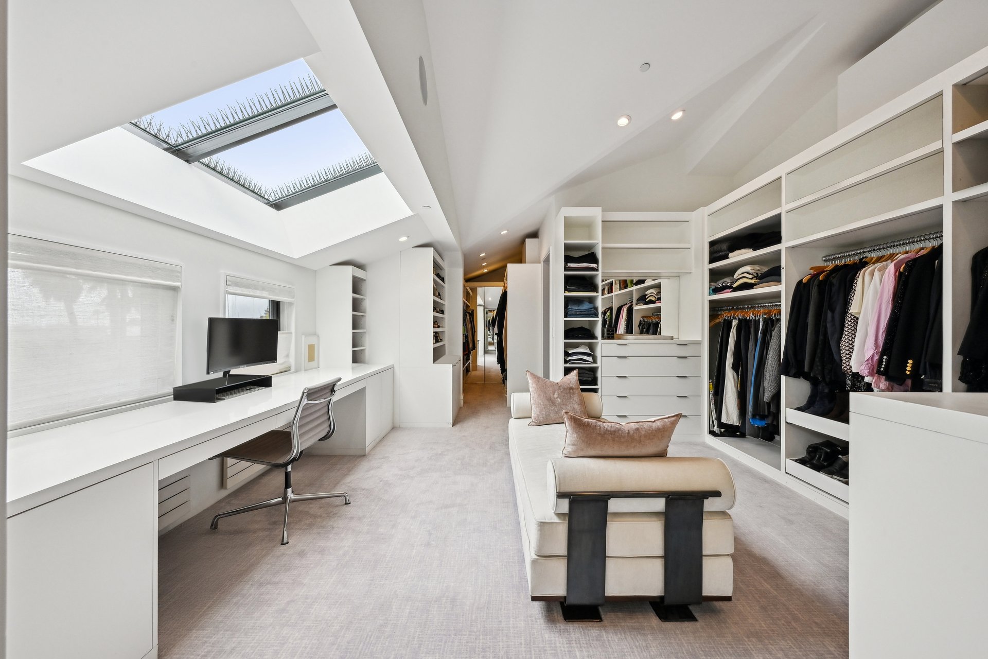 A Waterfront Masterpiece of Modern Luxury- Represented Seller