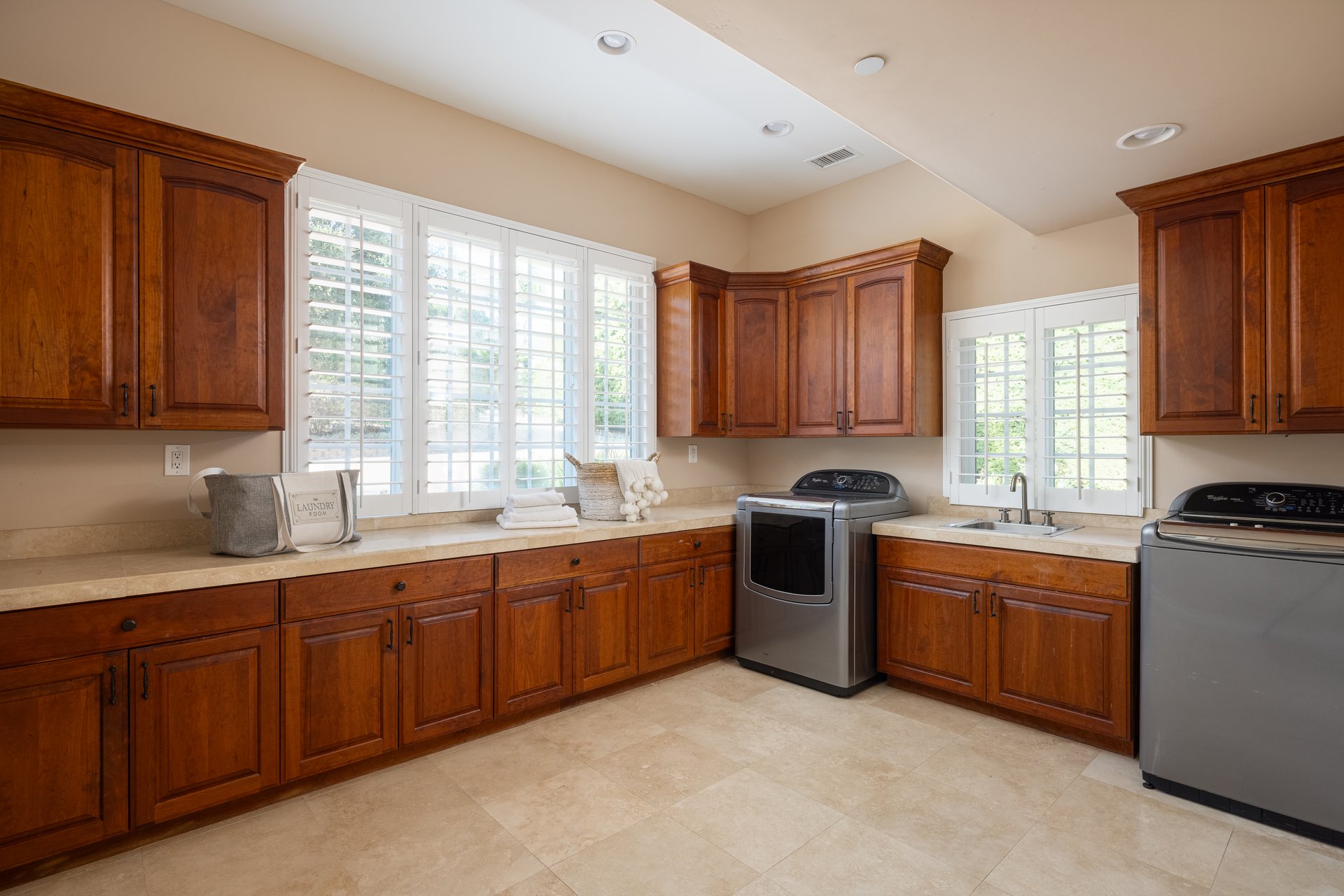 15275 Eastvale Rd