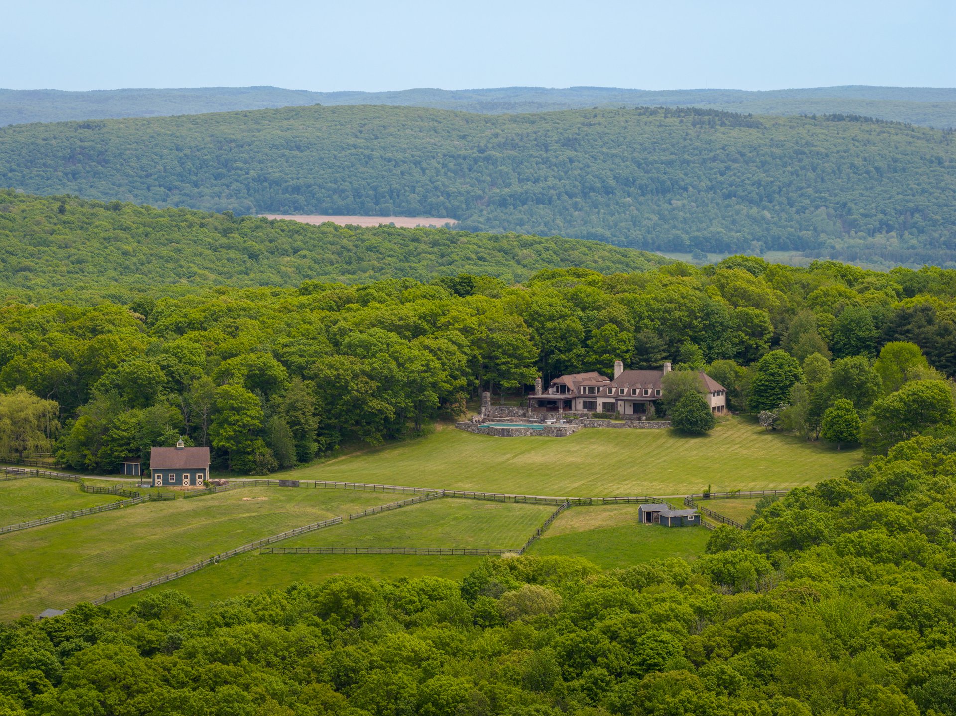 26 Mountain Farm Road 