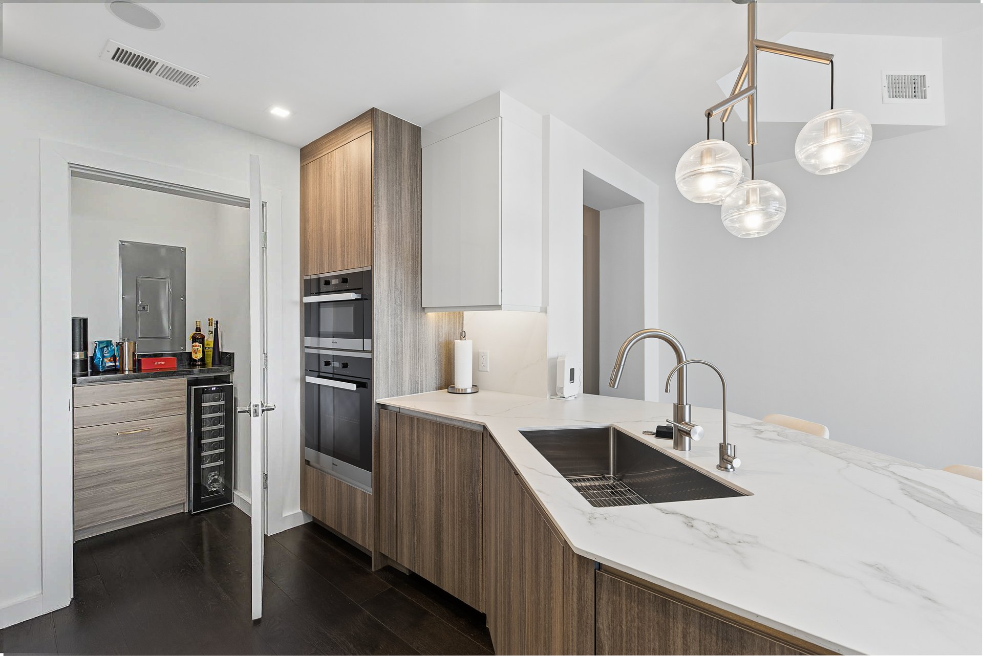 222 12th Street NE Unit 2105