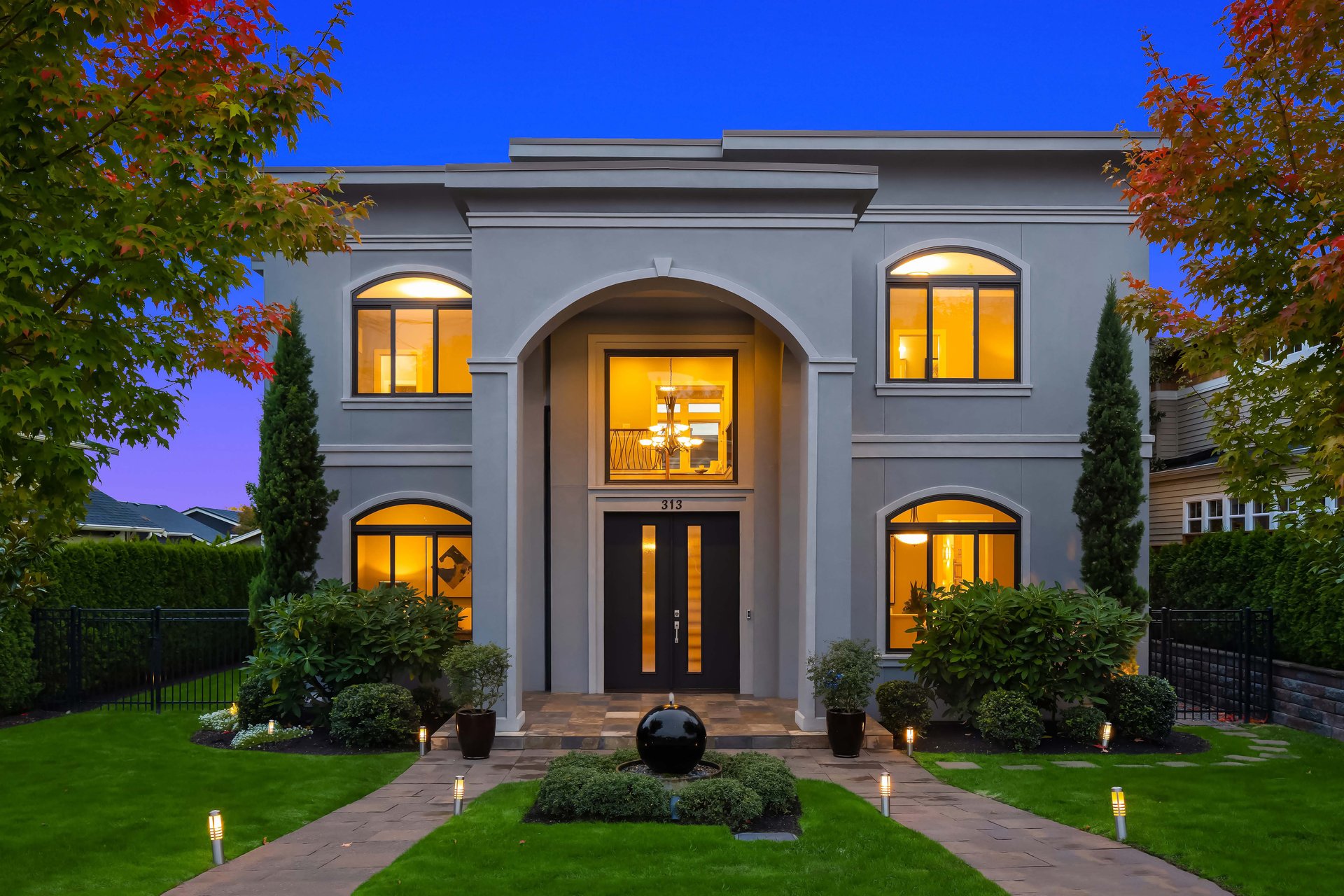 313 11th Ave W