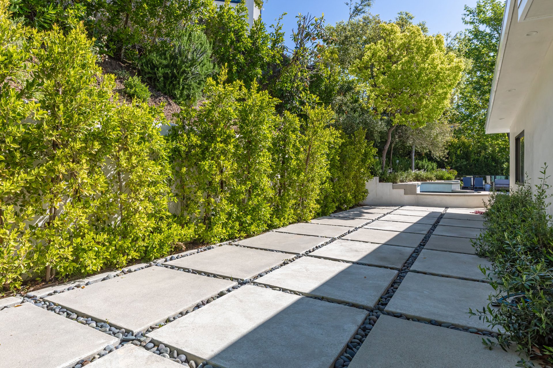 2600 Zorada Drive