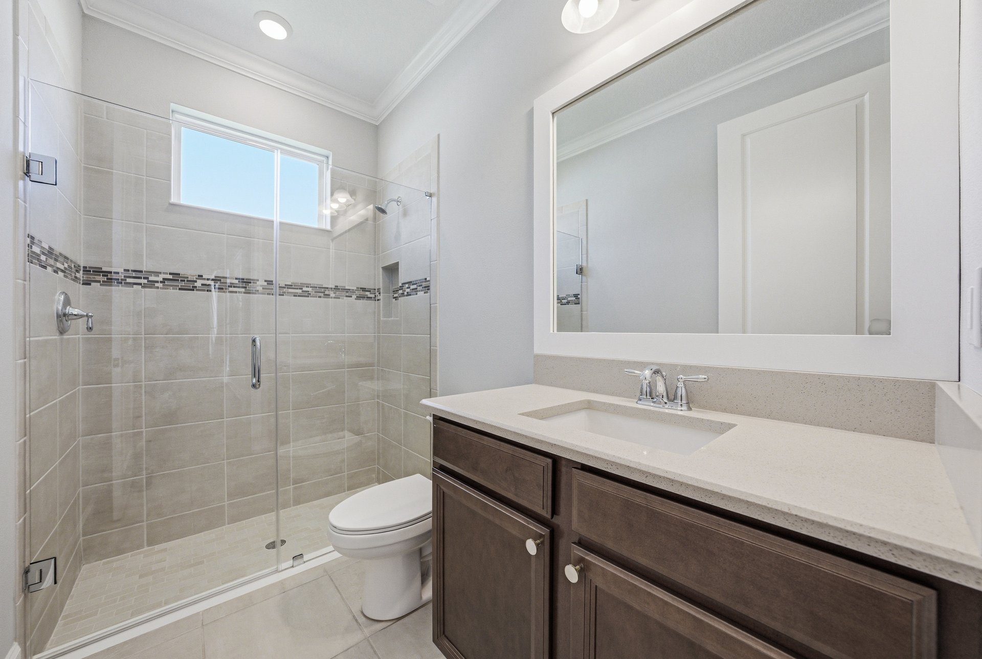 6883 BRADBURY CIR