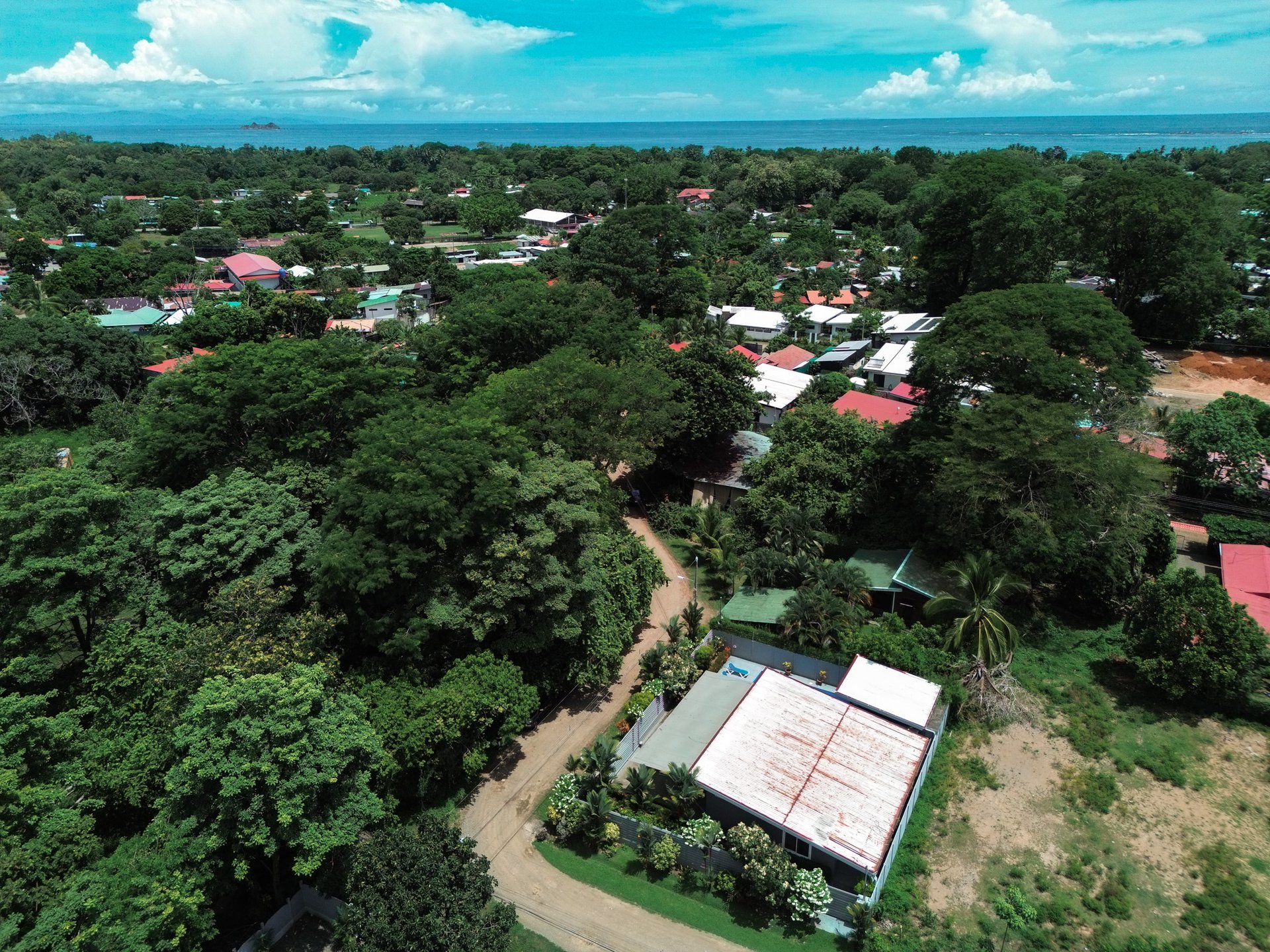 Villa Feliz - Walk to the beach in minutes