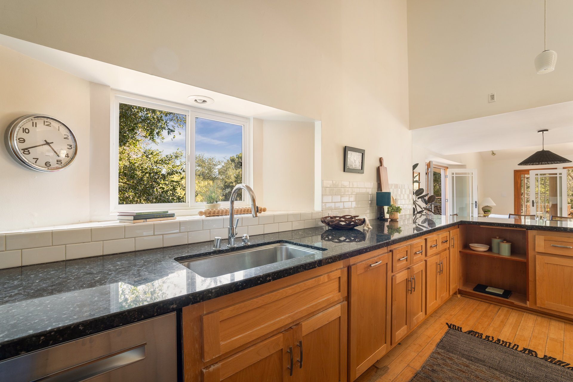 1310 N Topanga Canyon Blvd