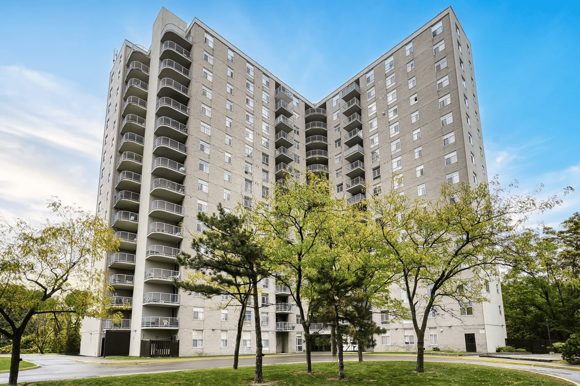 3559 Eglinton Ave W #1106