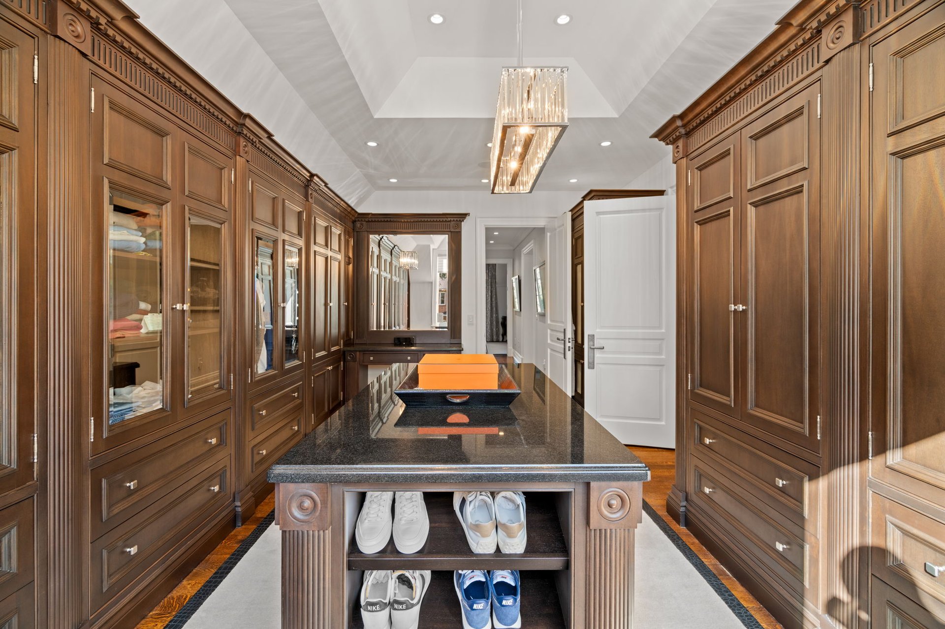 Opulent Elegance