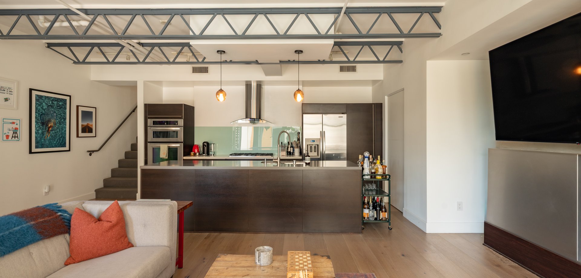 1250 N Harper Ave Unit: 411