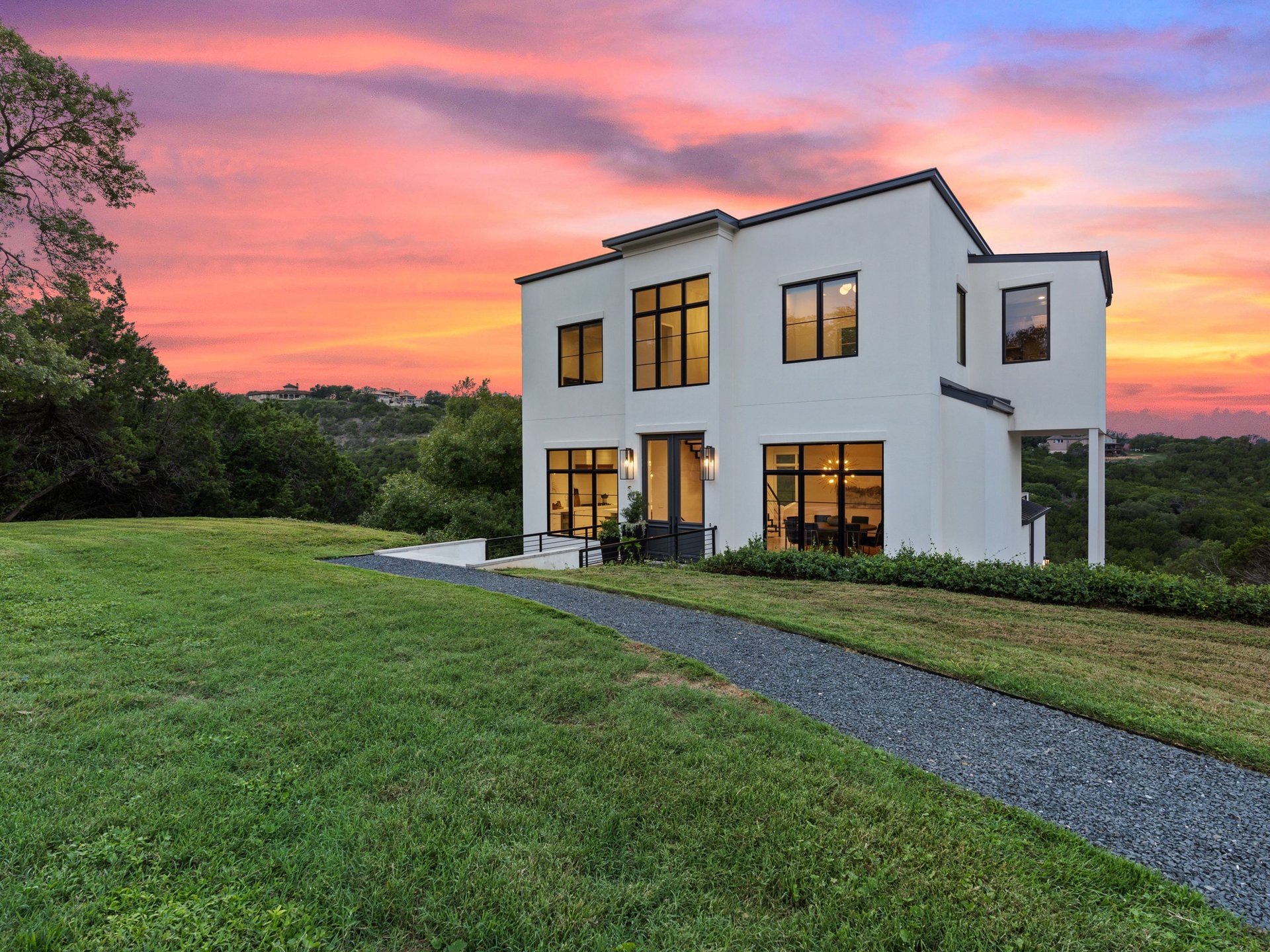 Refined Modern with Panoramic Views