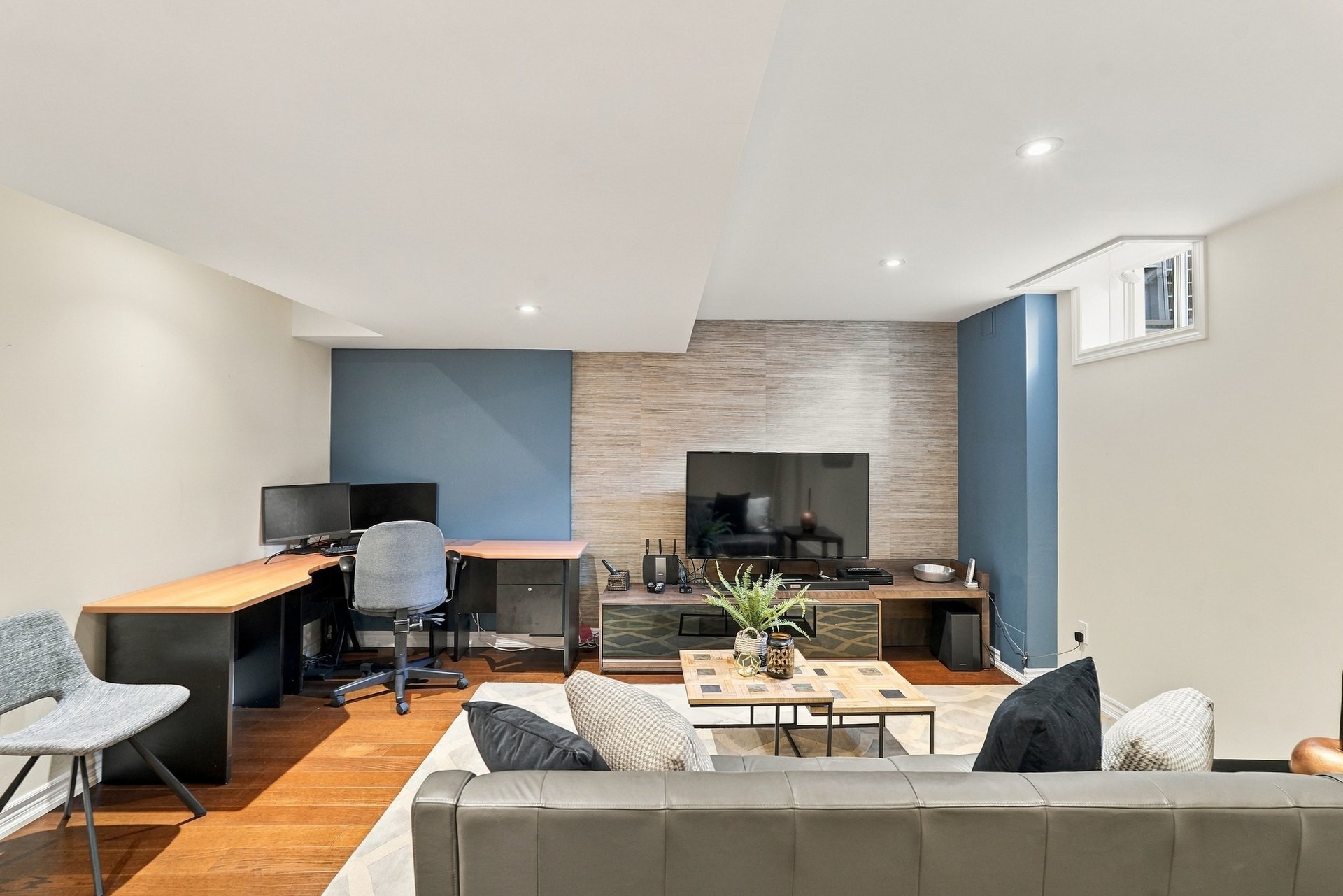 Family Living in the Heart of Lakeshore Woods