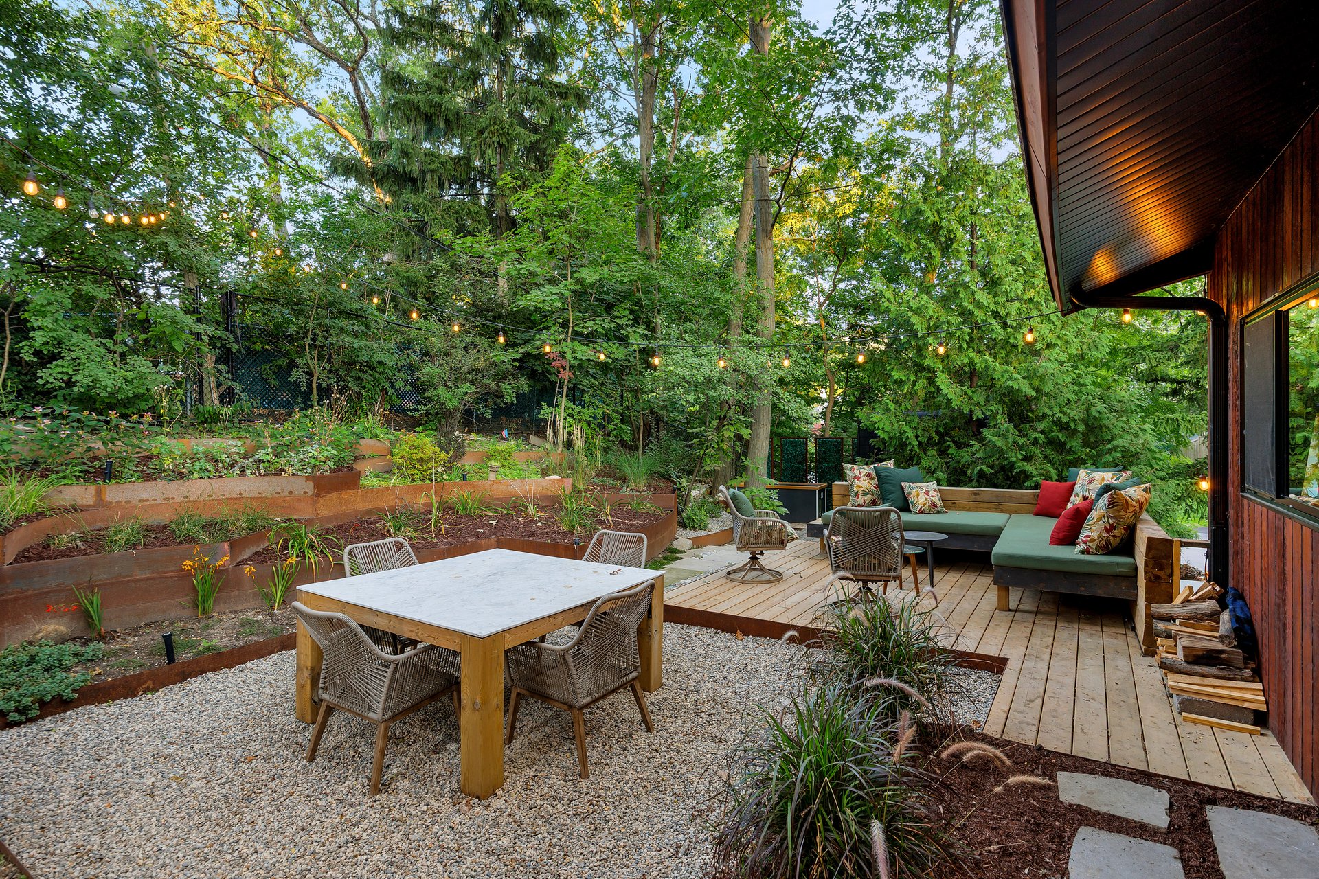 Kingsway Mid-Century Modern