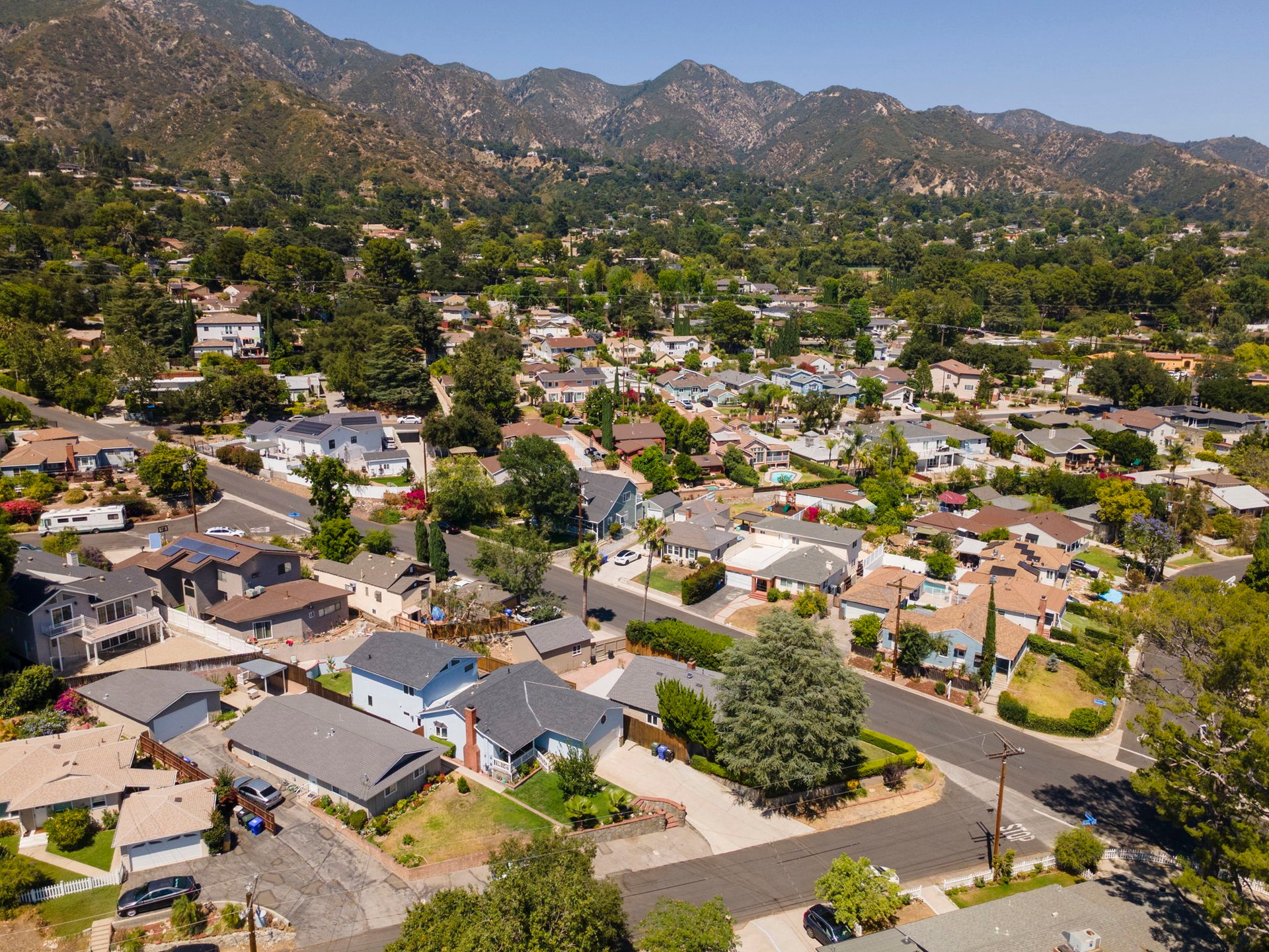 2-Story Historic Cabin Home in La Crescenta - Breathtaking Verdugo Mountain Views!