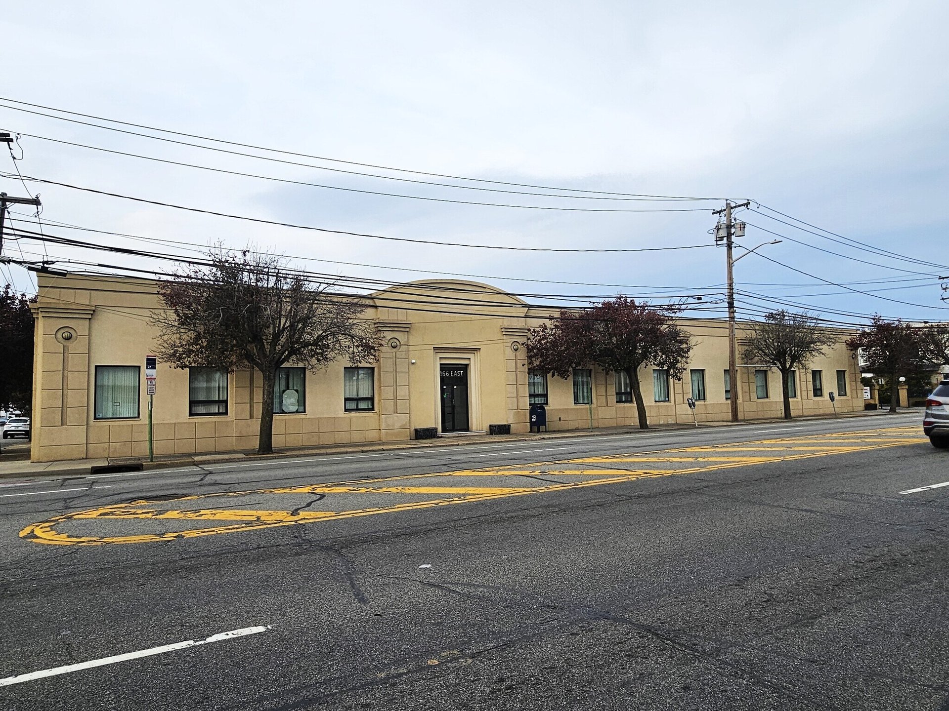 166 E Jericho Tpke