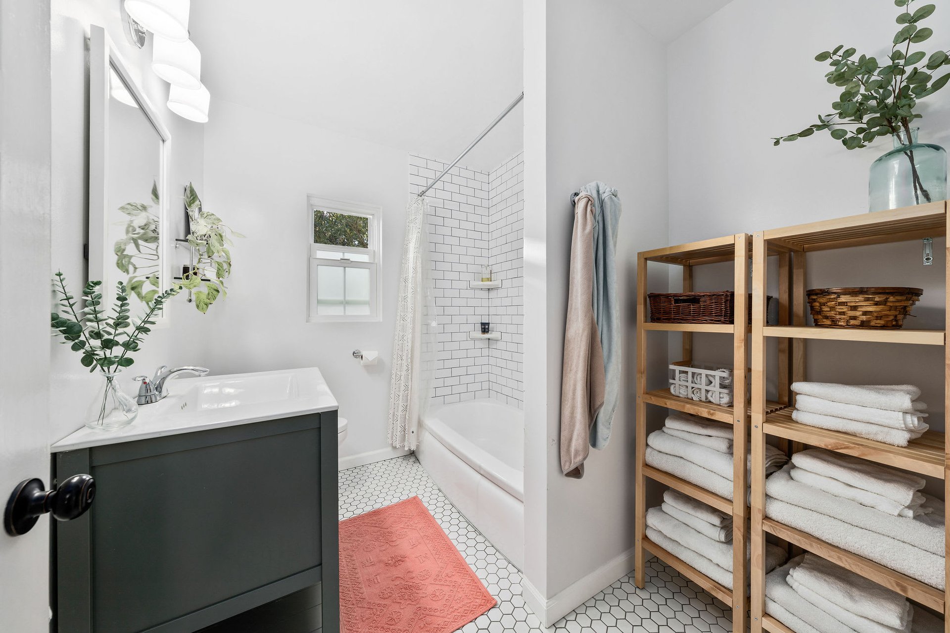 12000 Marine St, Mar Vista