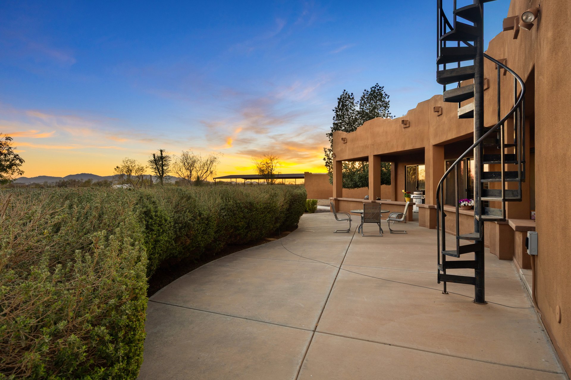17117 W Dale Lane